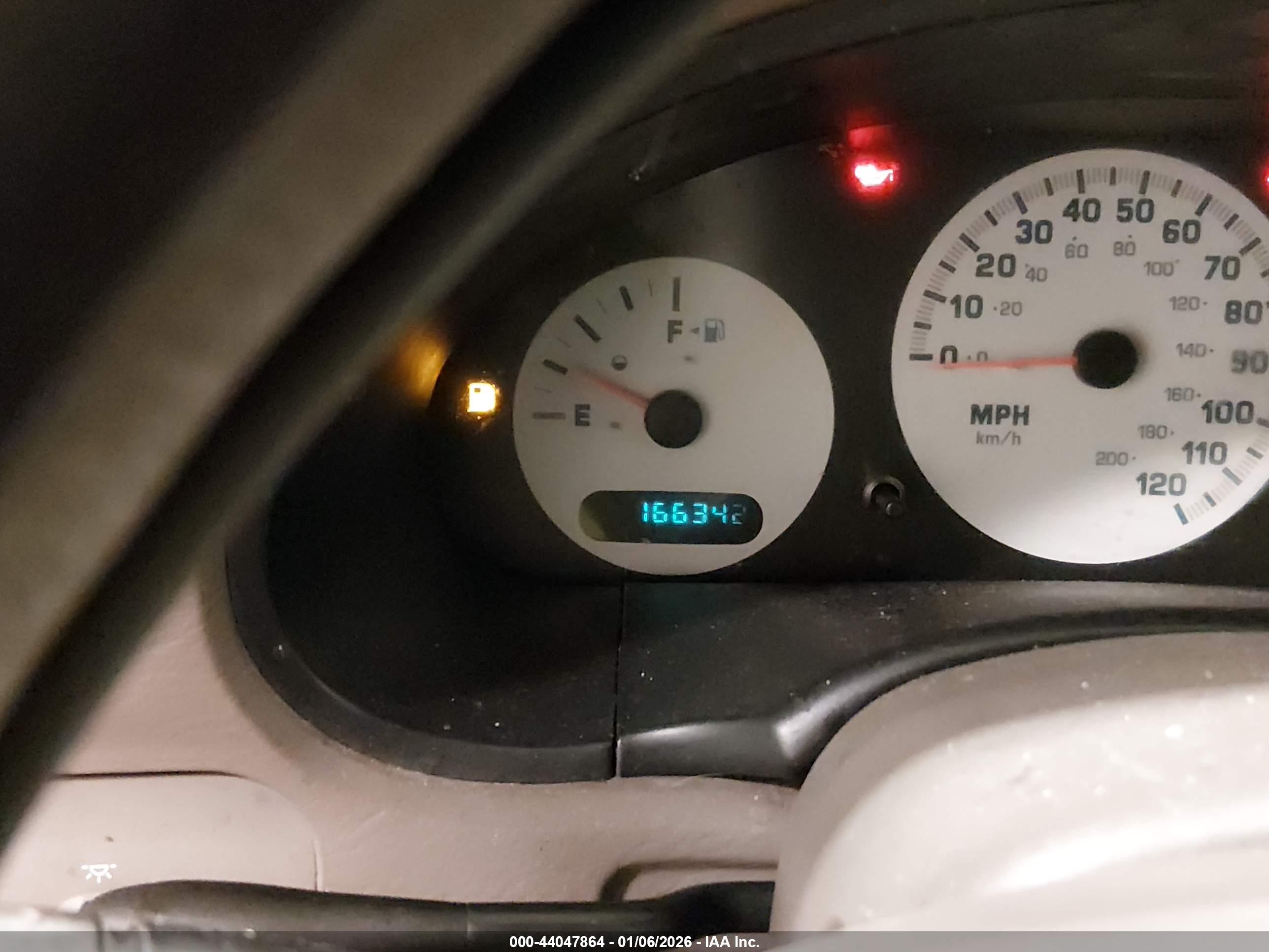 DODGE CARAVAN image 7