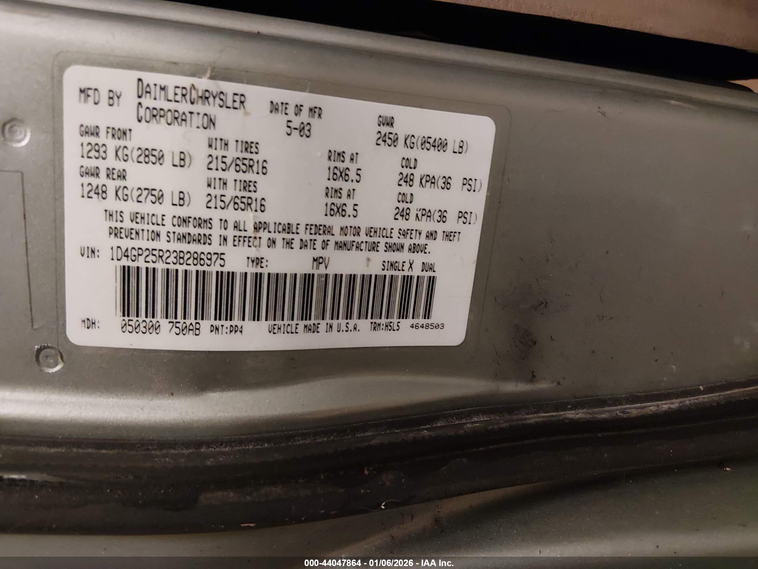 DODGE CARAVAN image 9