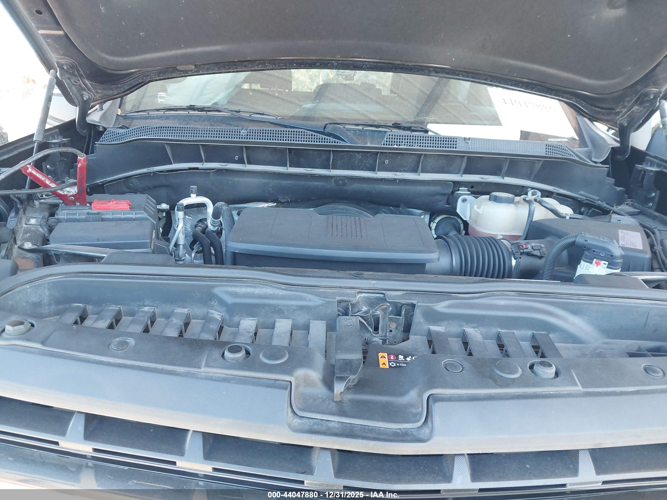 CHEVROLET SILVERADO image 10
