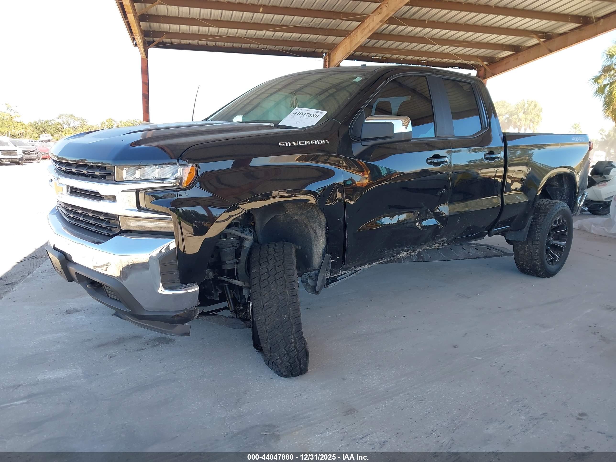 CHEVROLET SILVERADO image 2