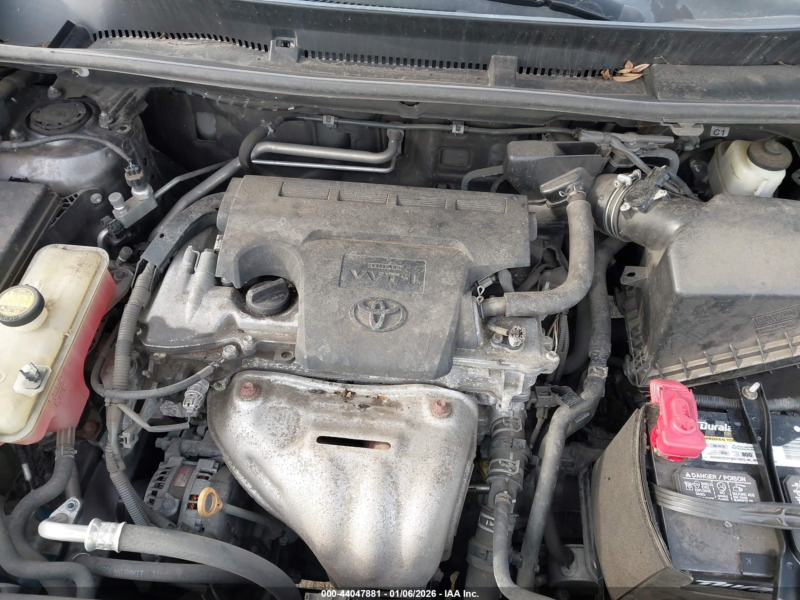 TOYOTA RAV4 image 10