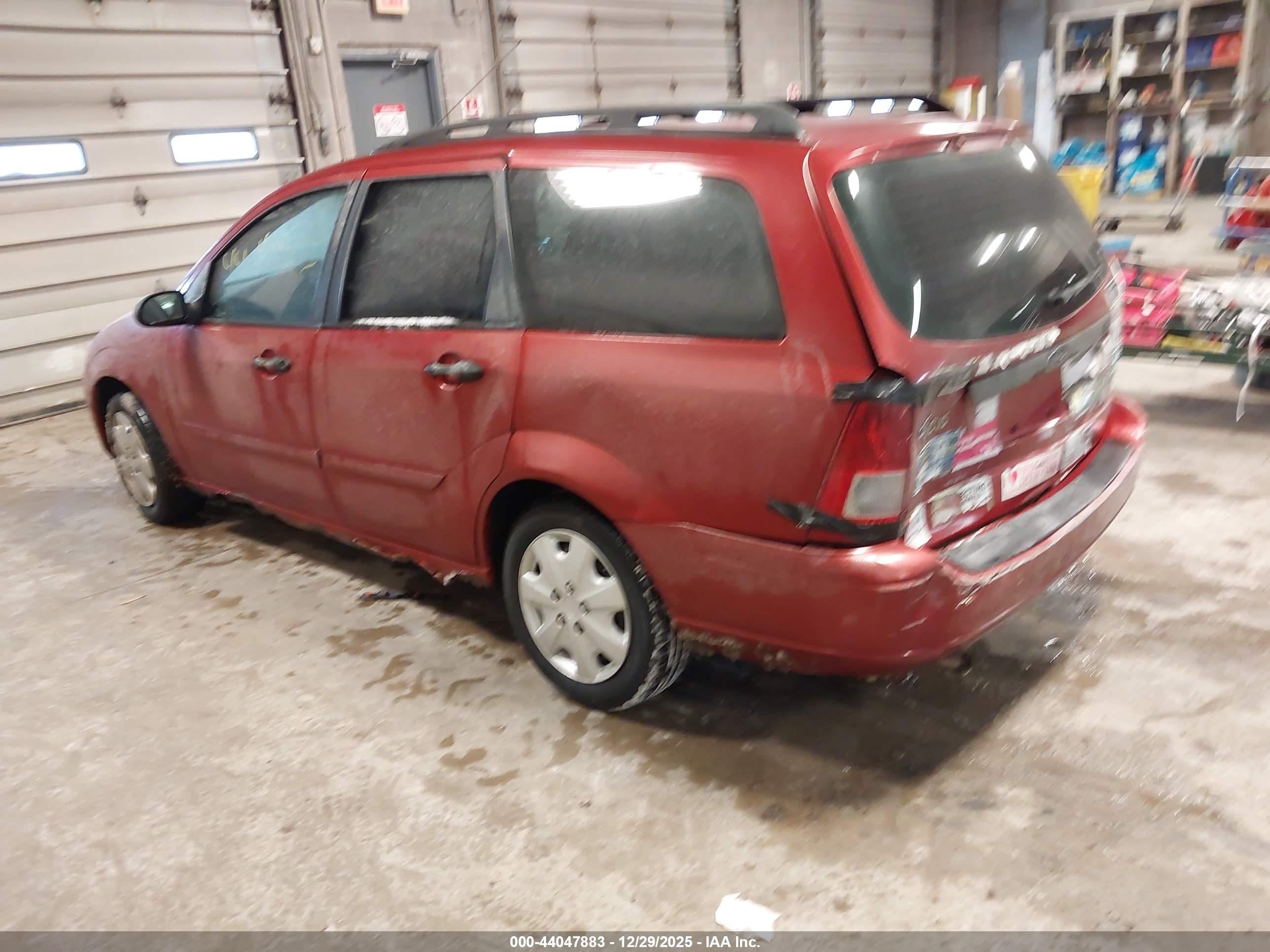FORD FOCUS image 3