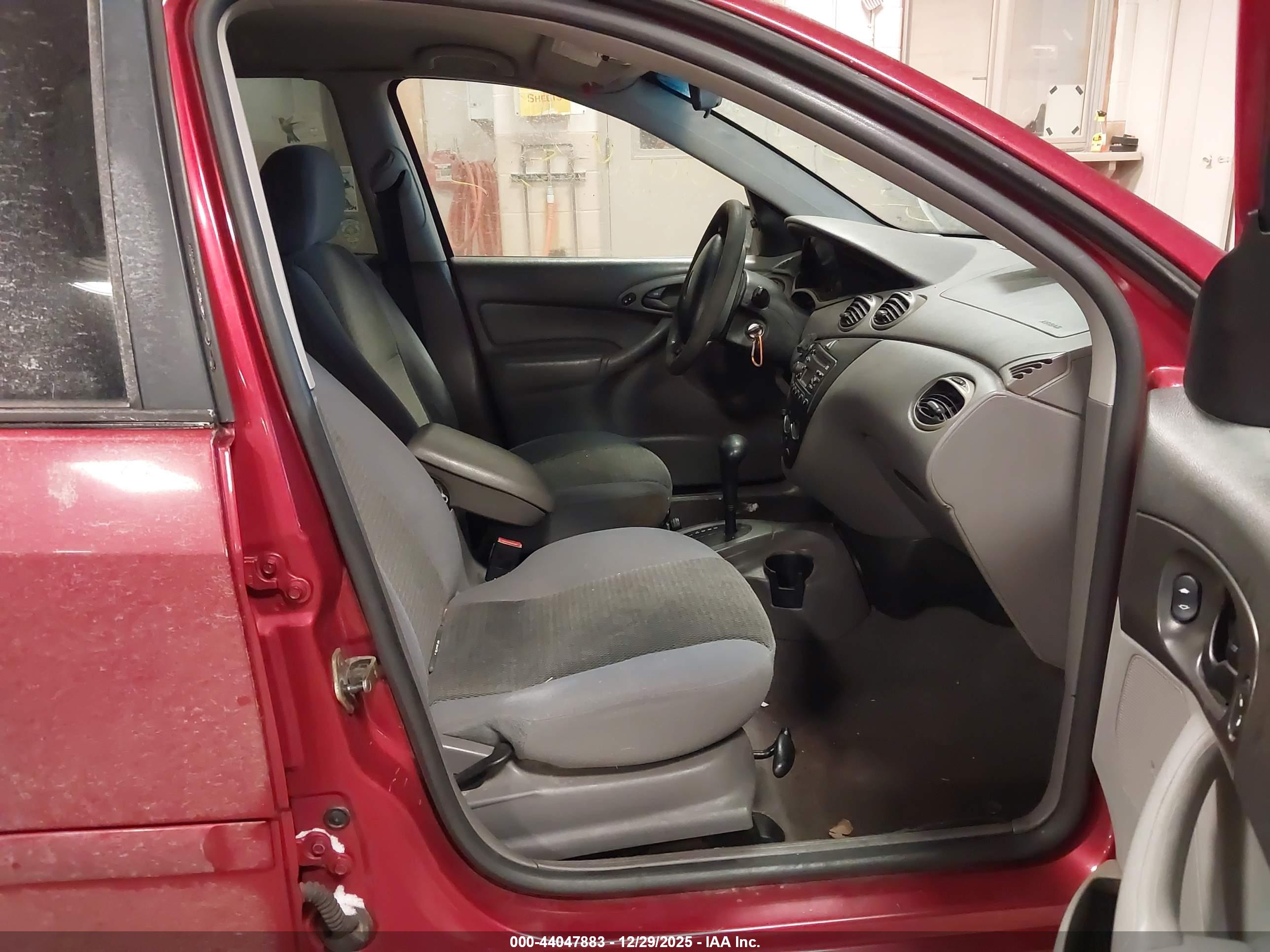 FORD FOCUS image 5