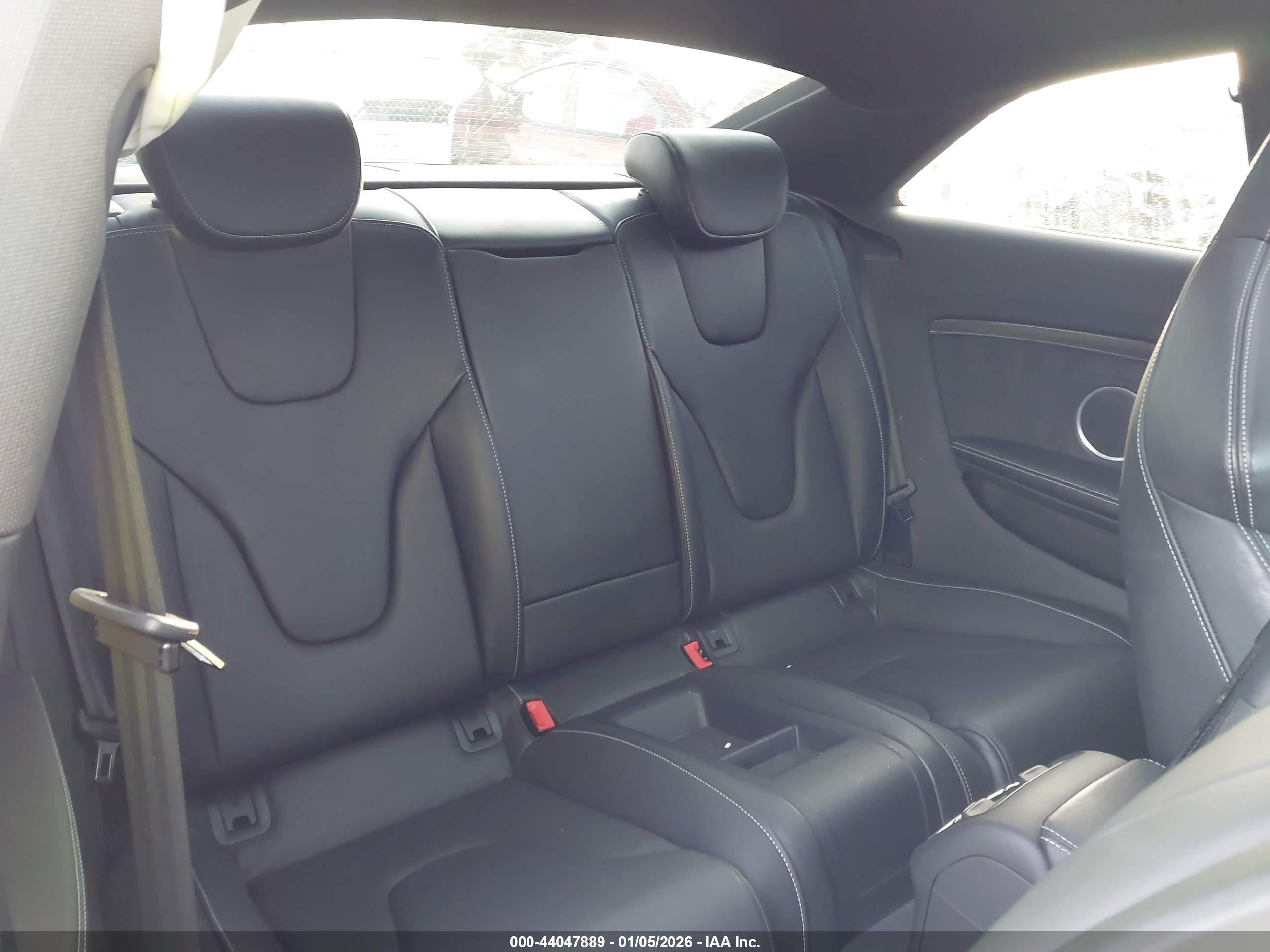AUDI S5 image 8