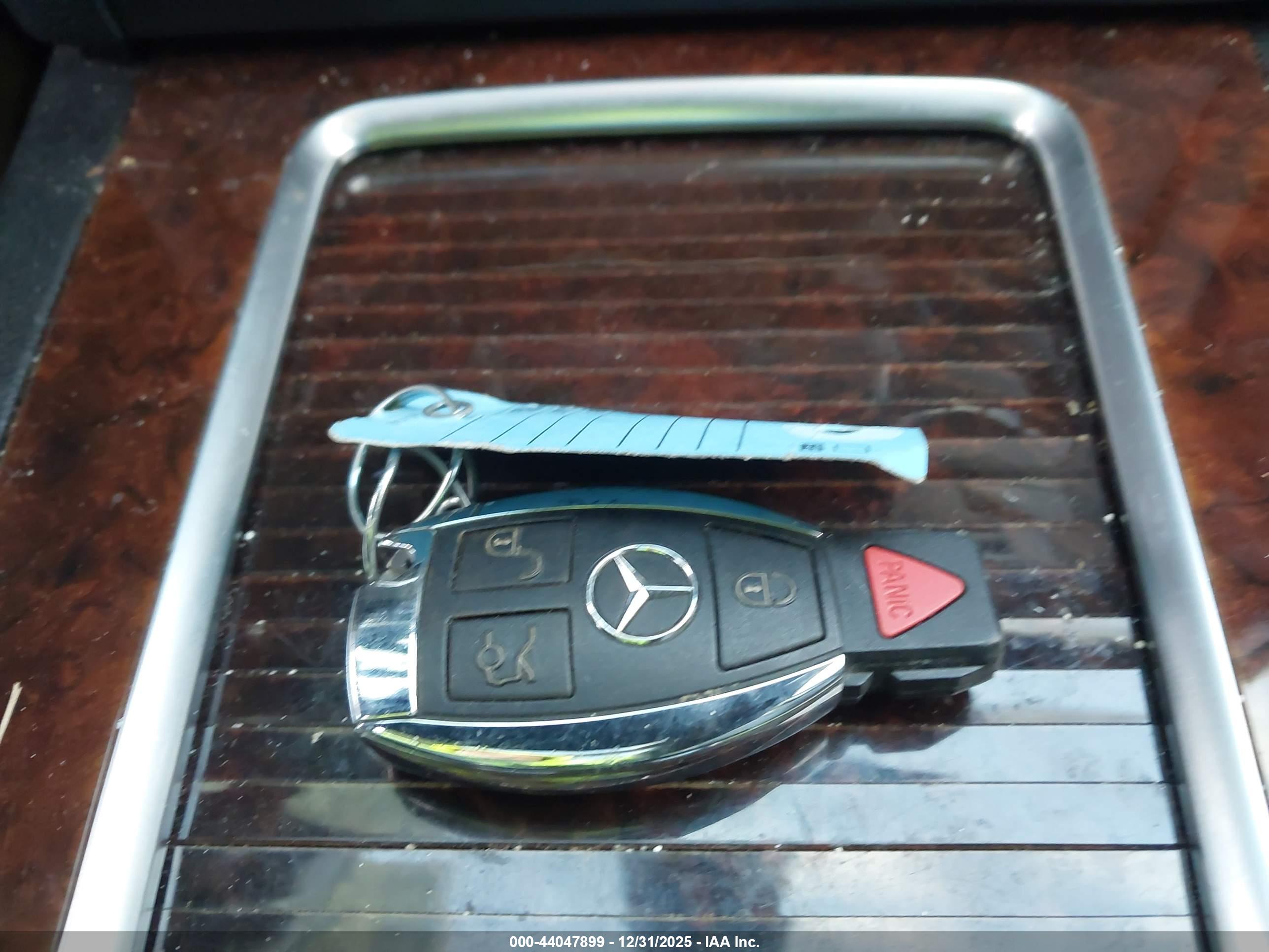 MERCEDES-BENZ GLK image 11