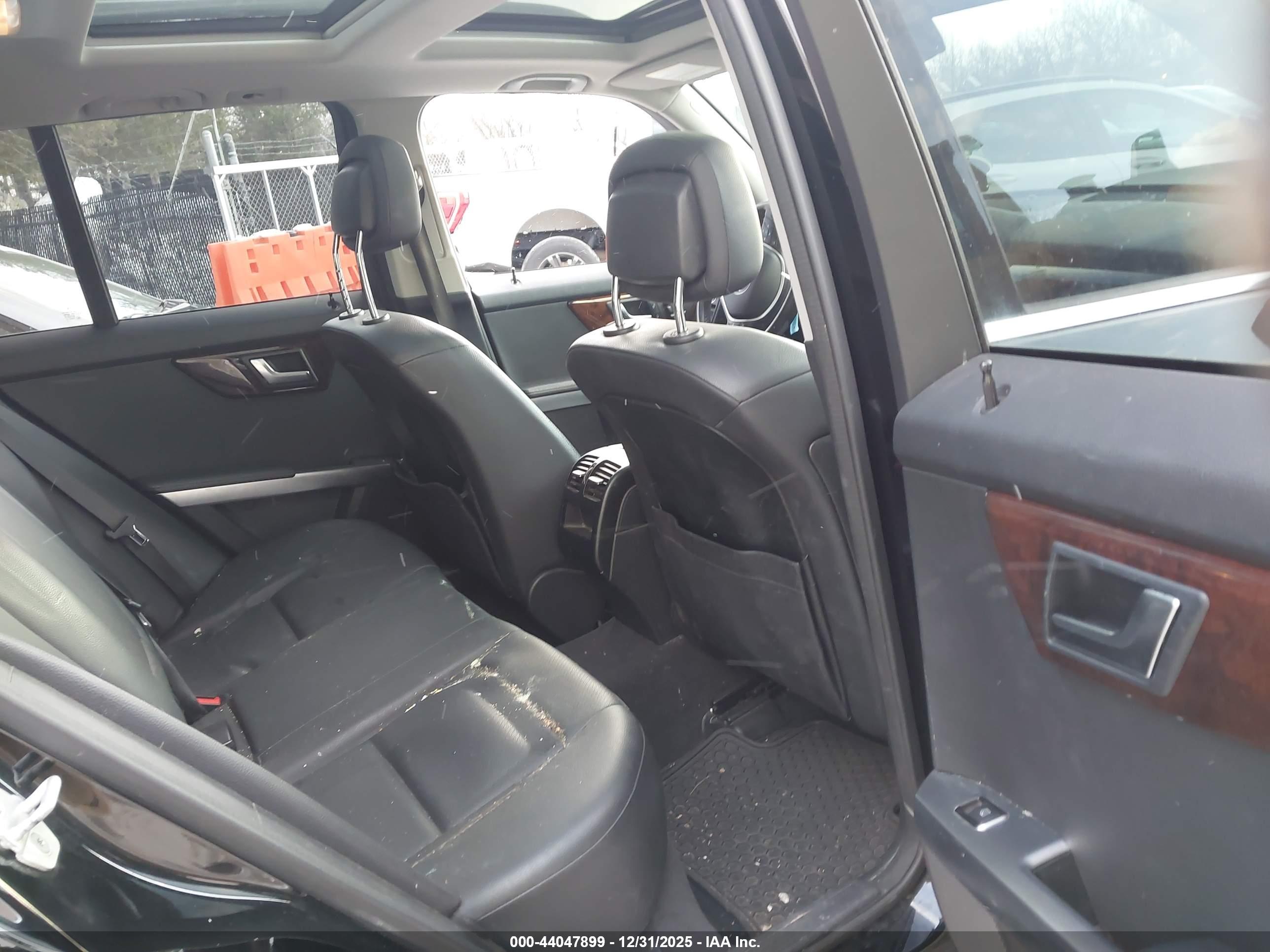 MERCEDES-BENZ GLK image 8