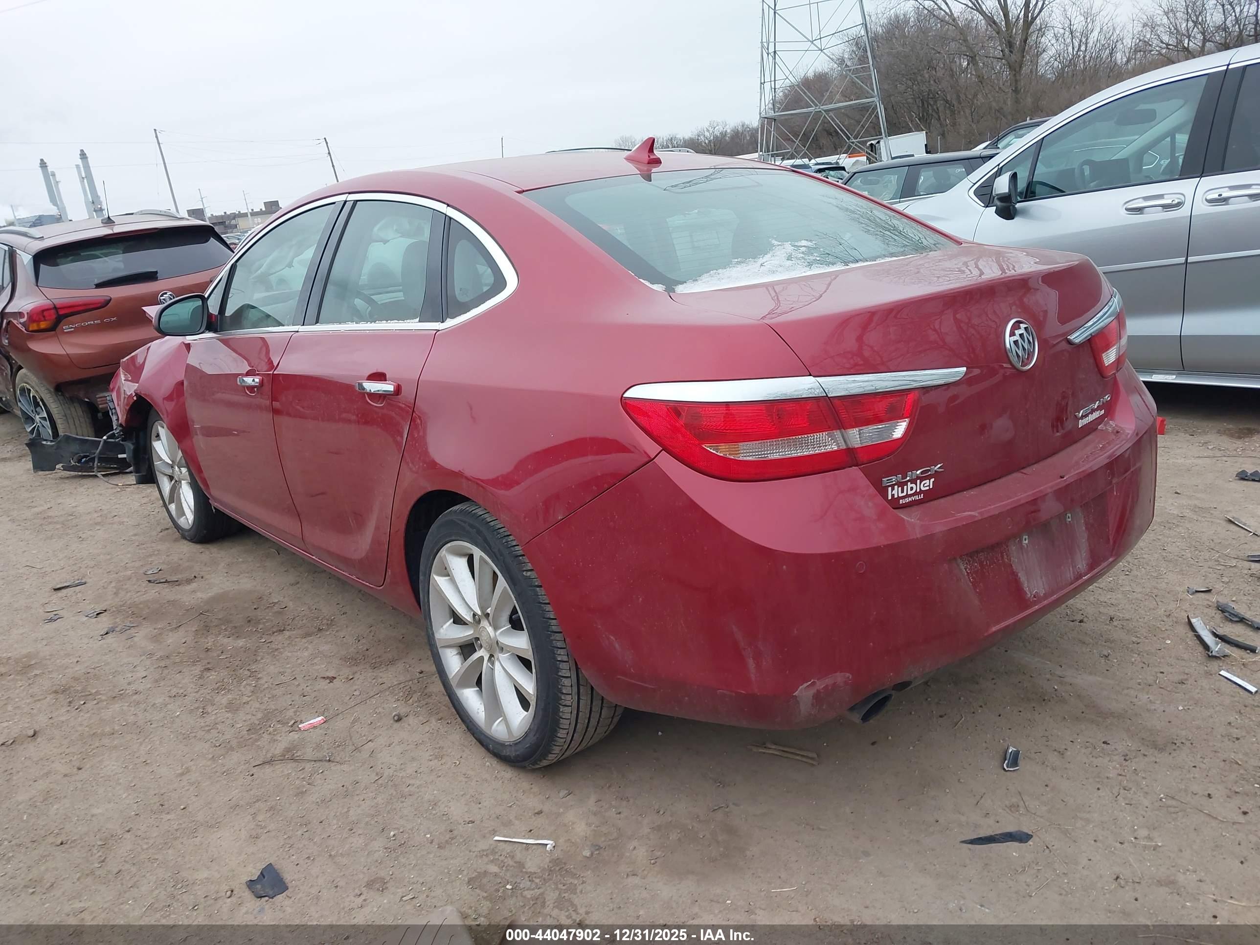 BUICK VERANO image 3