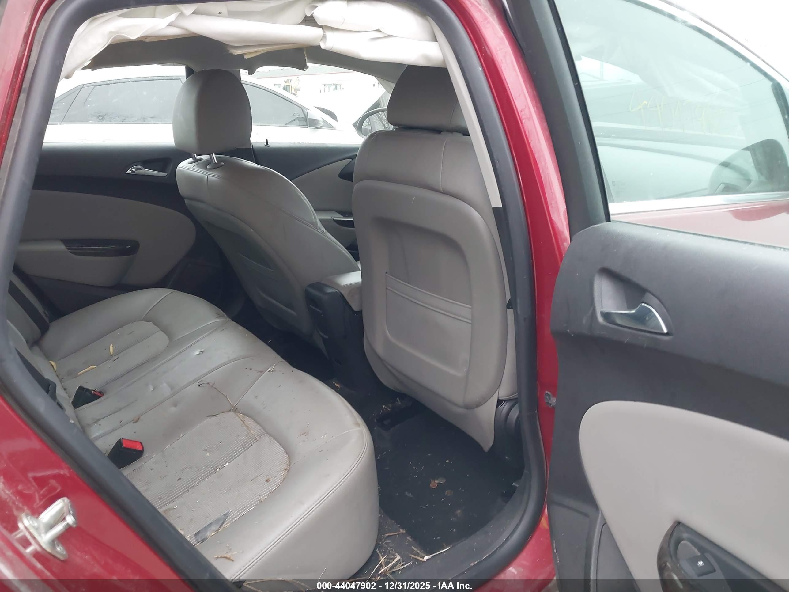 BUICK VERANO image 8