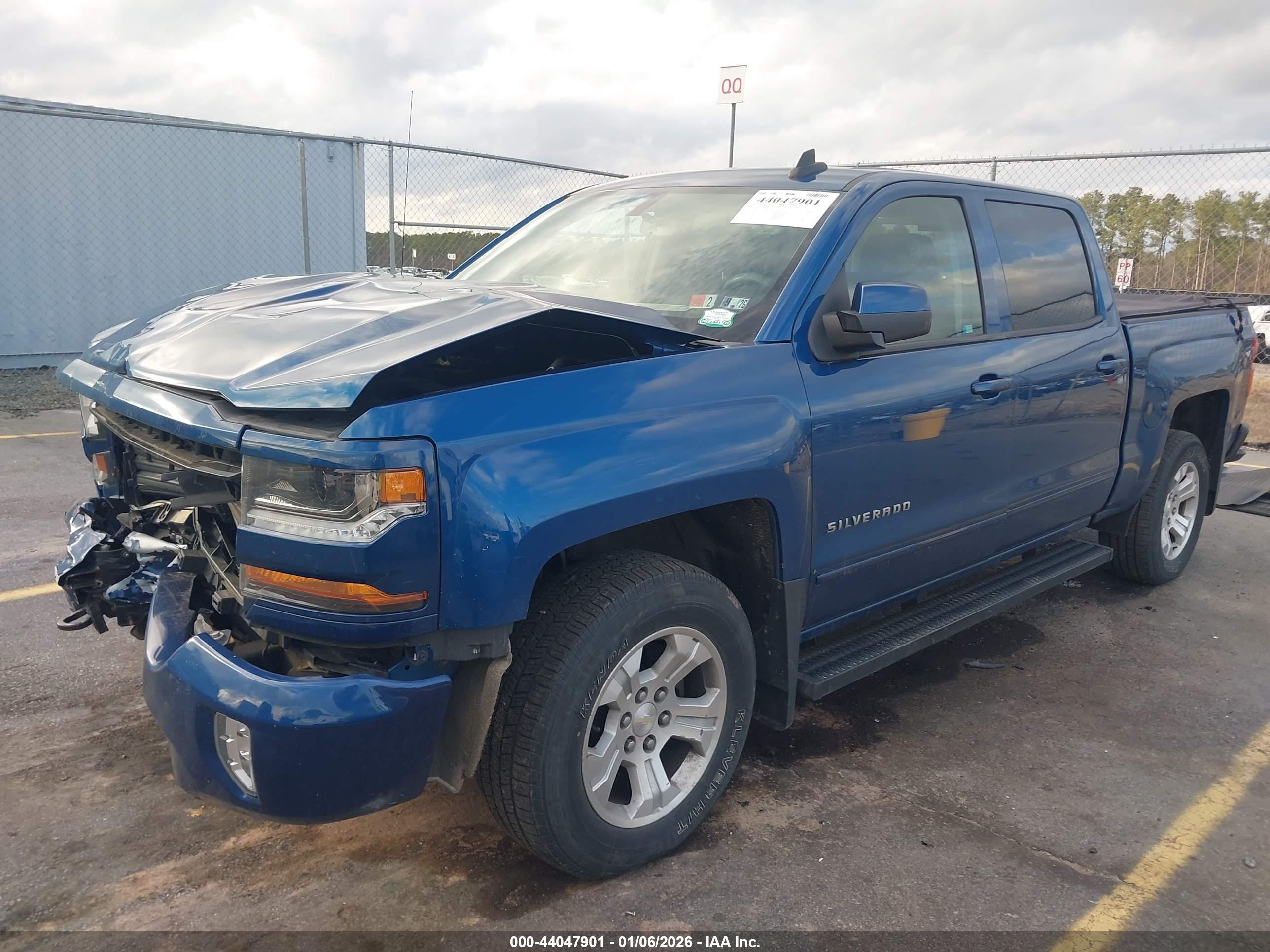 CHEVROLET SILVERADO image 2