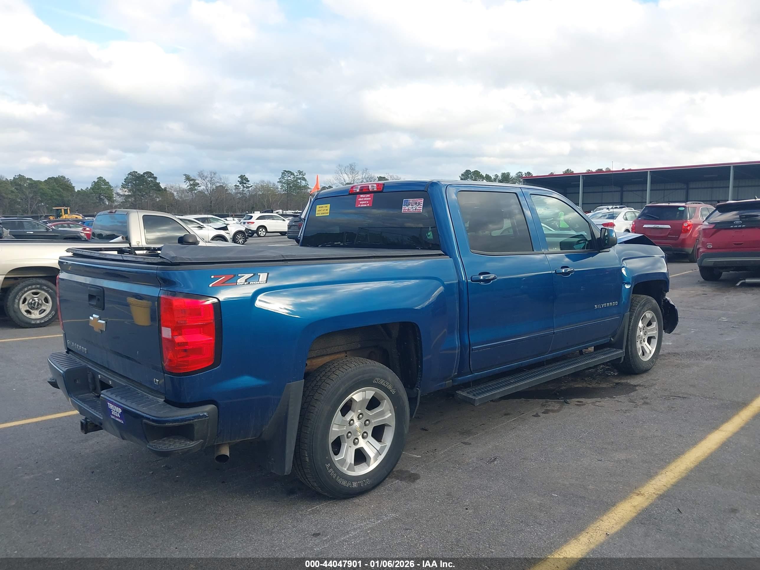 CHEVROLET SILVERADO image 4