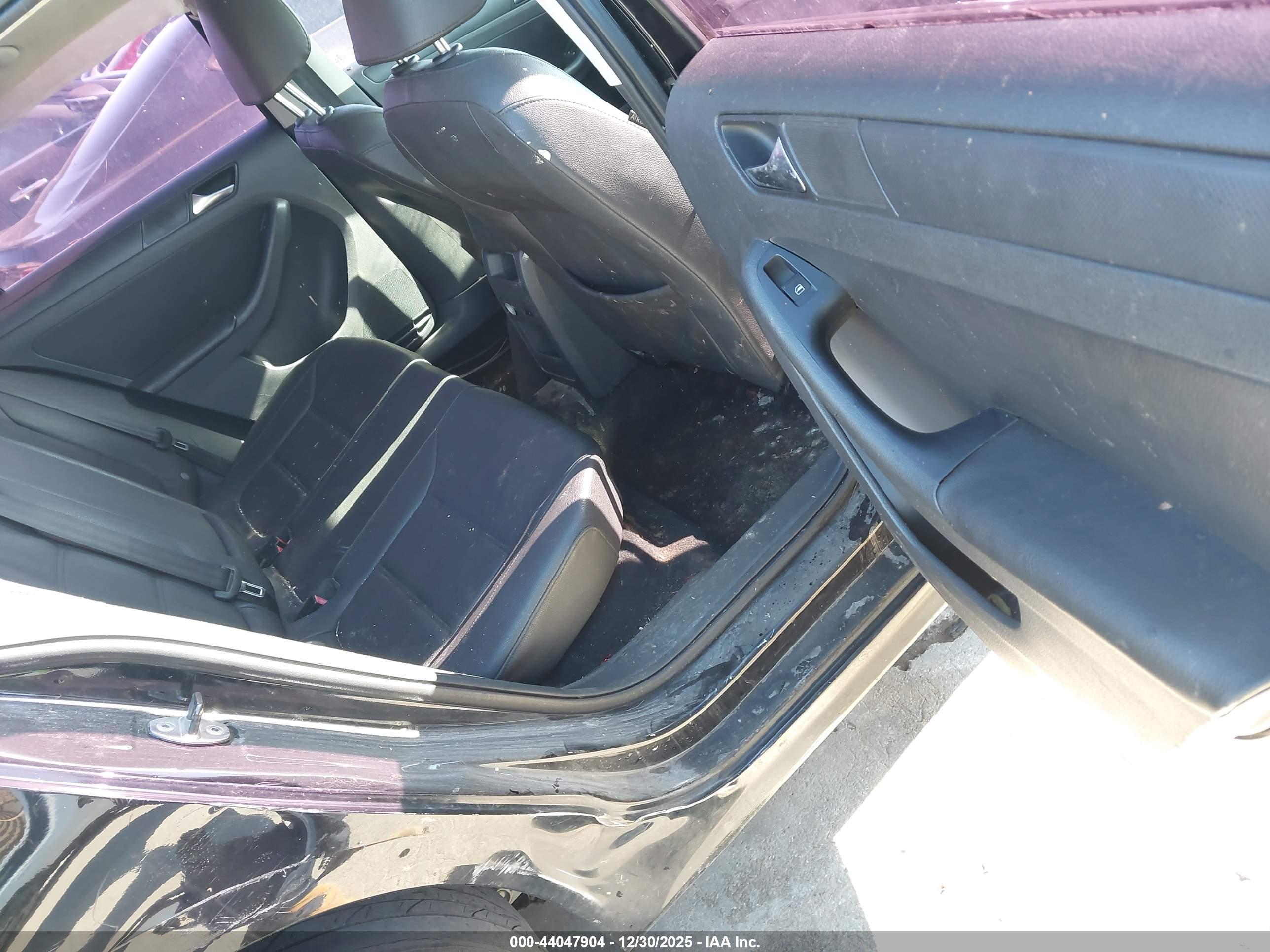 VOLKSWAGEN JETTA image 8