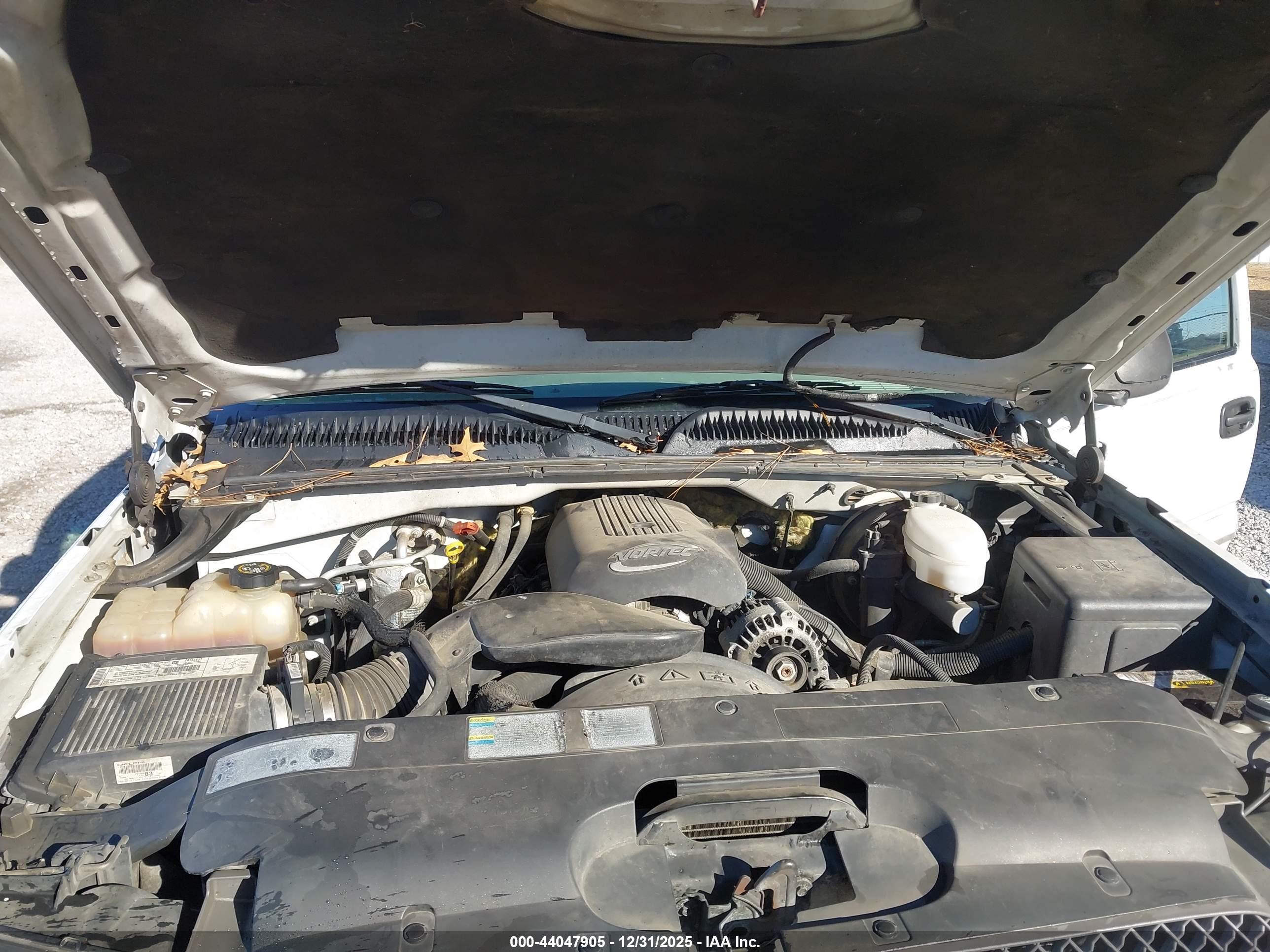 CHEVROLET SILVERADO image 10