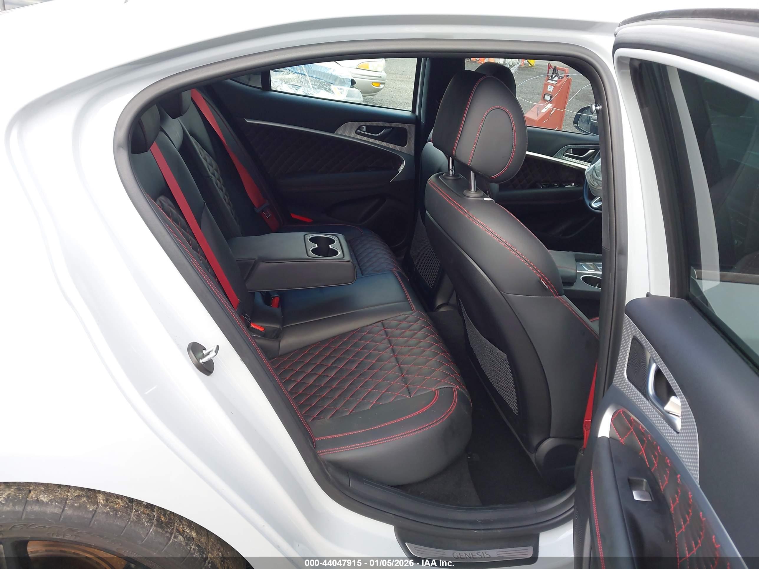 GENESIS G70 image 8