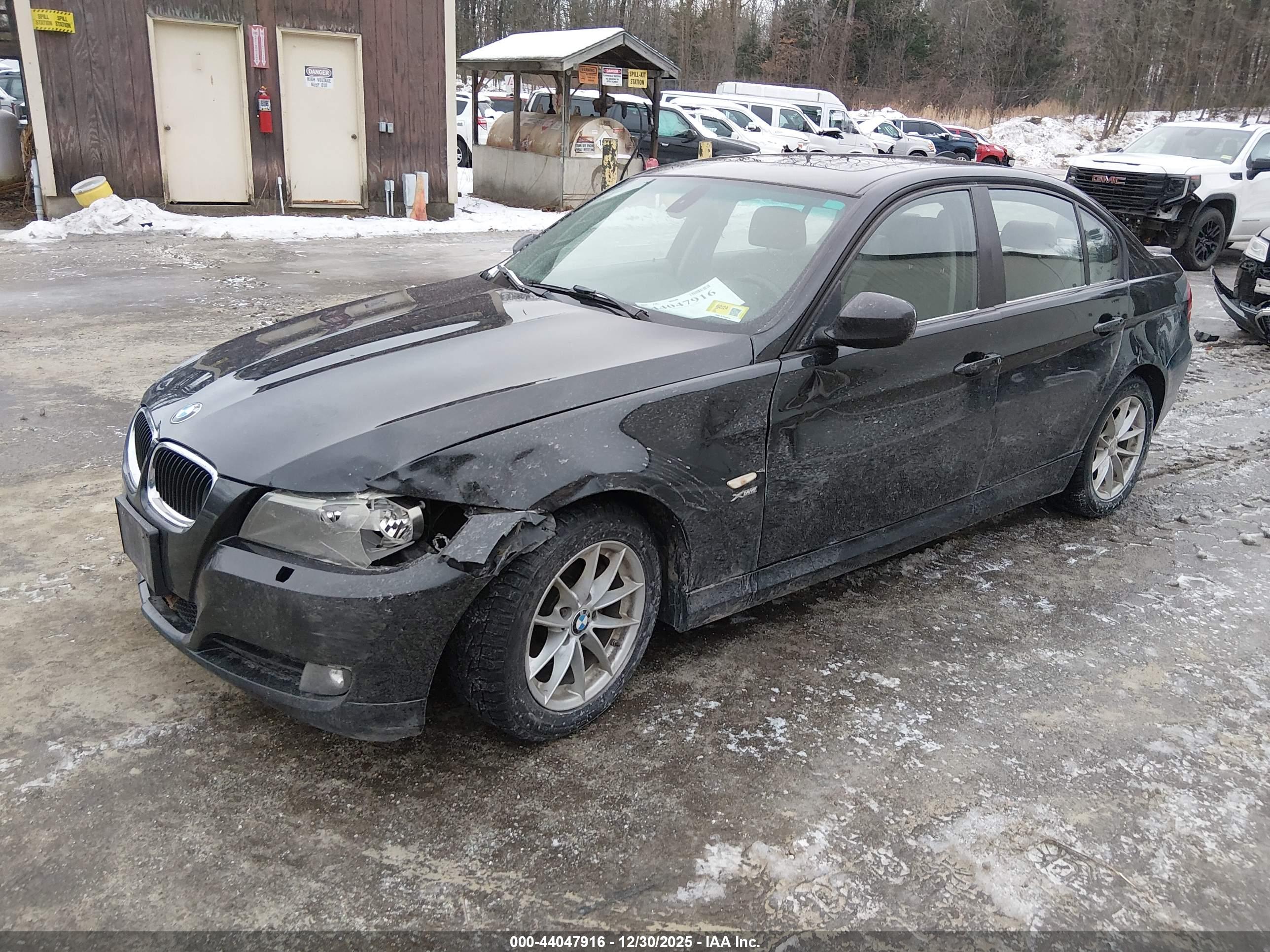 BMW 328I image 2