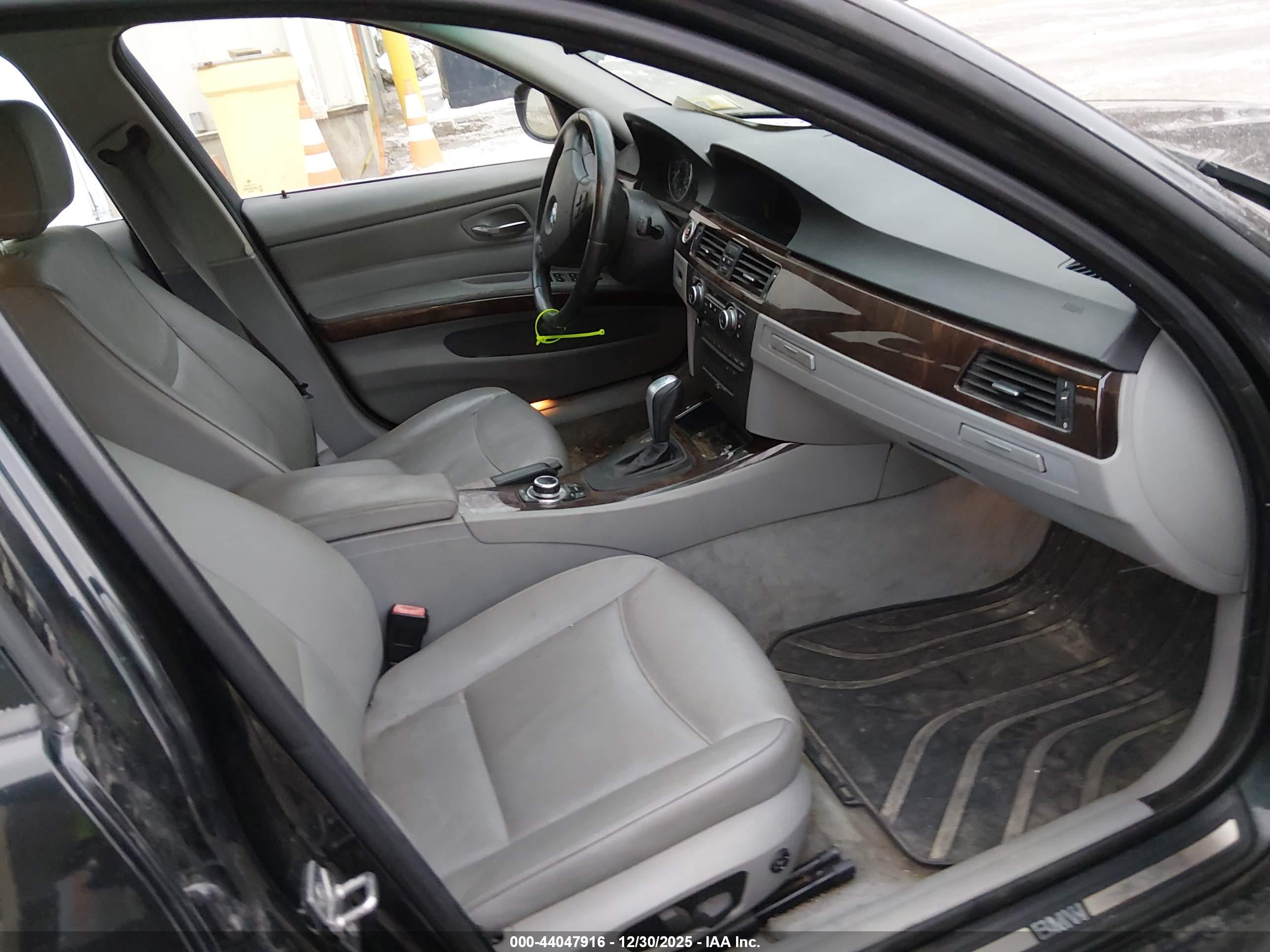 BMW 328I image 5