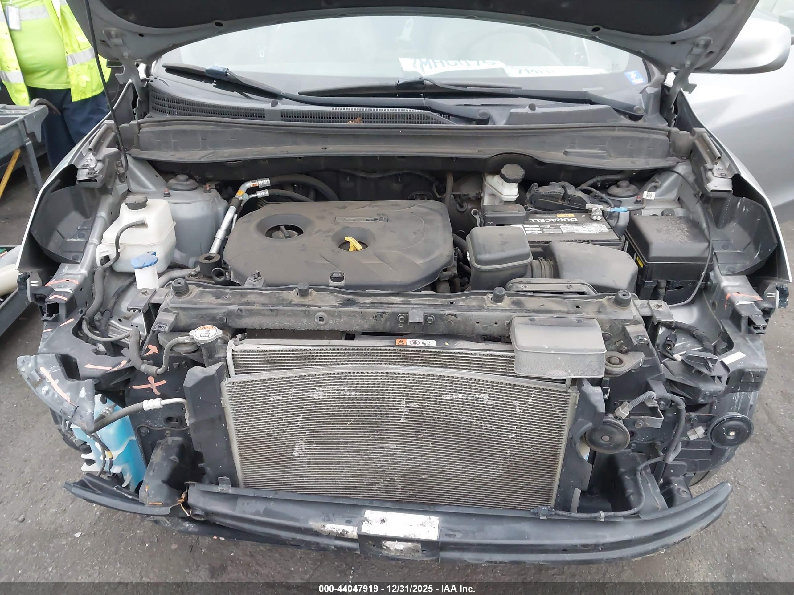HYUNDAI TUCSON image 10