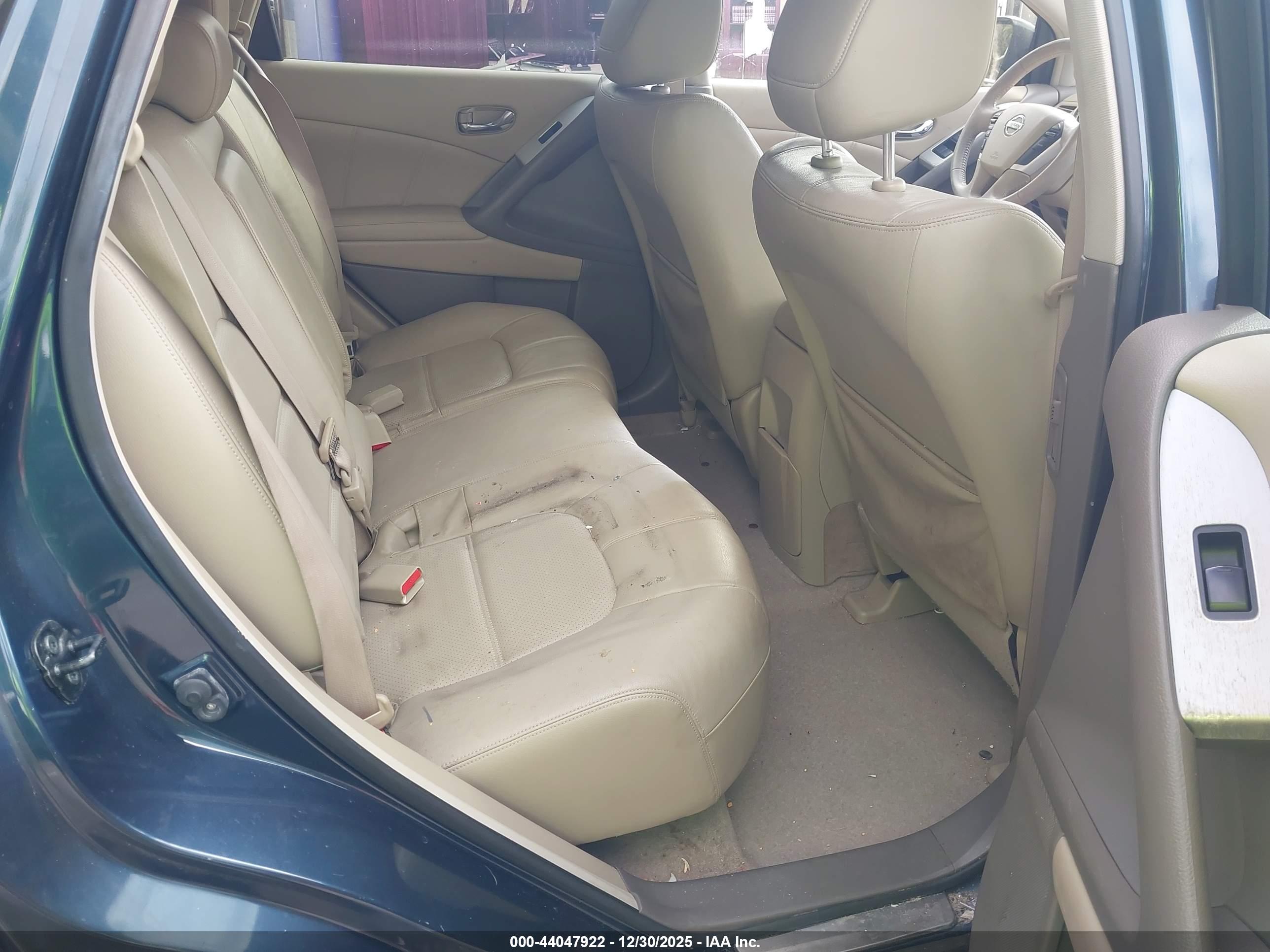 NISSAN MURANO image 8