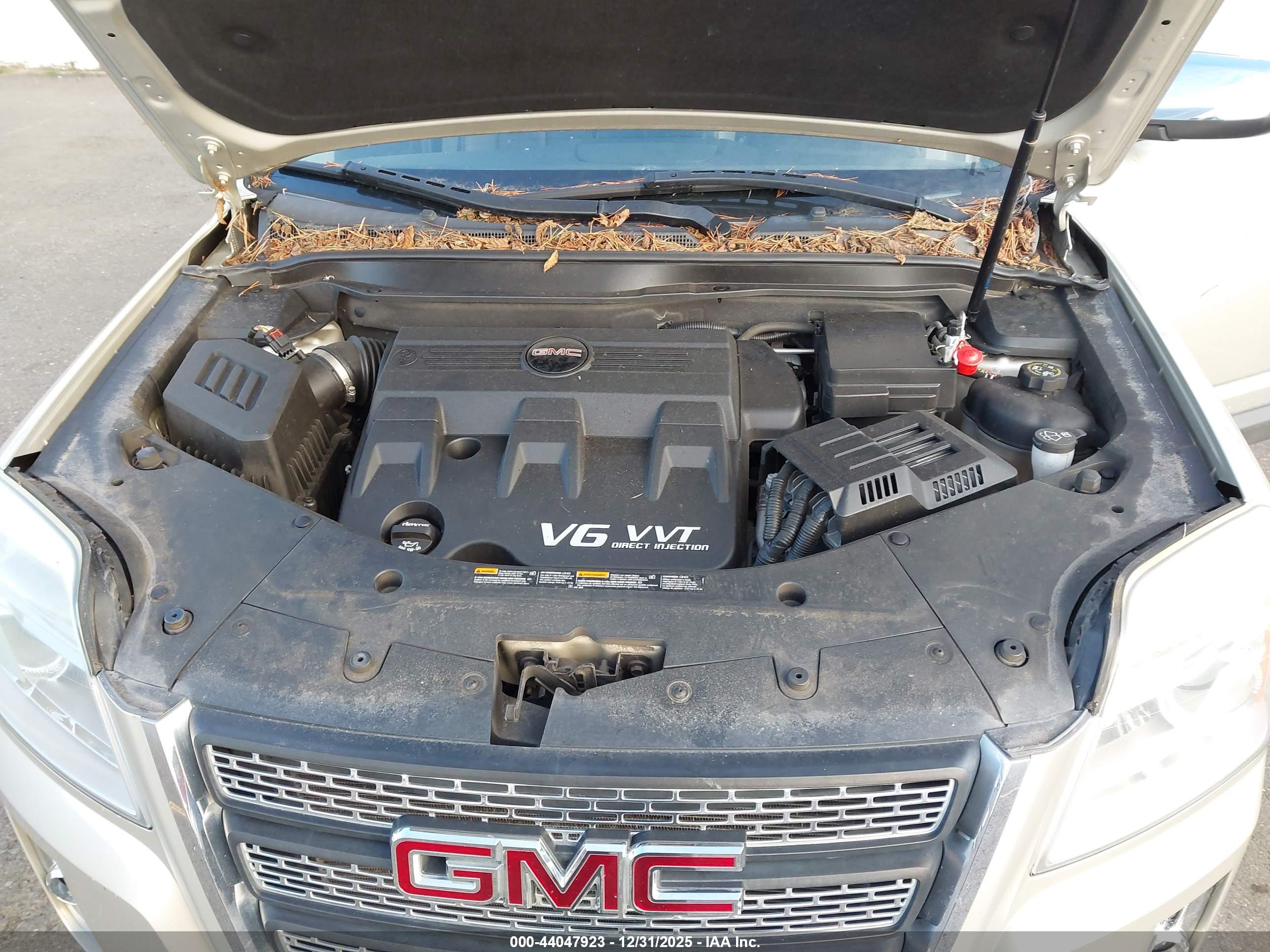 GMC TERRAIN image 10