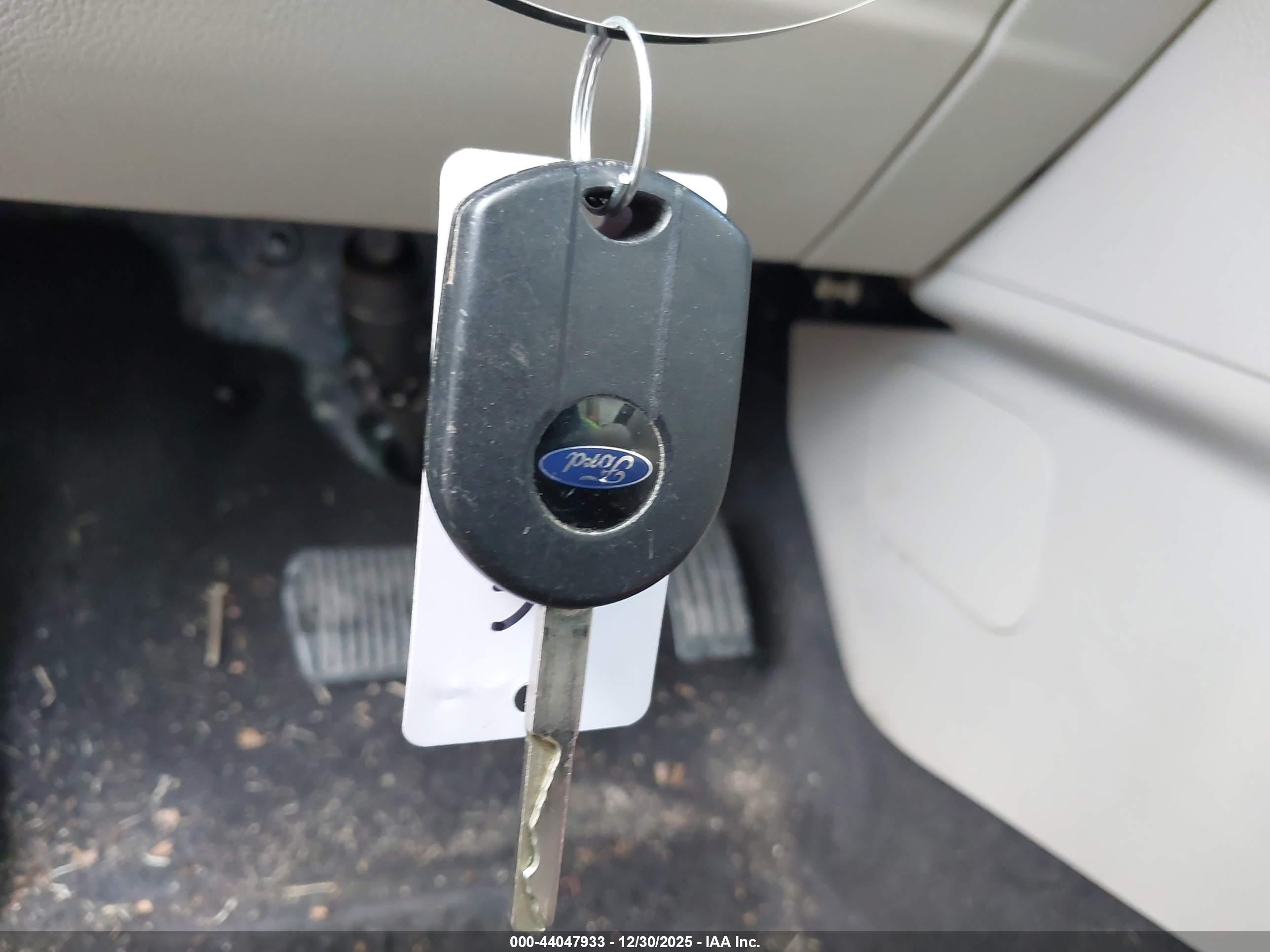 FORD FOCUS image 11