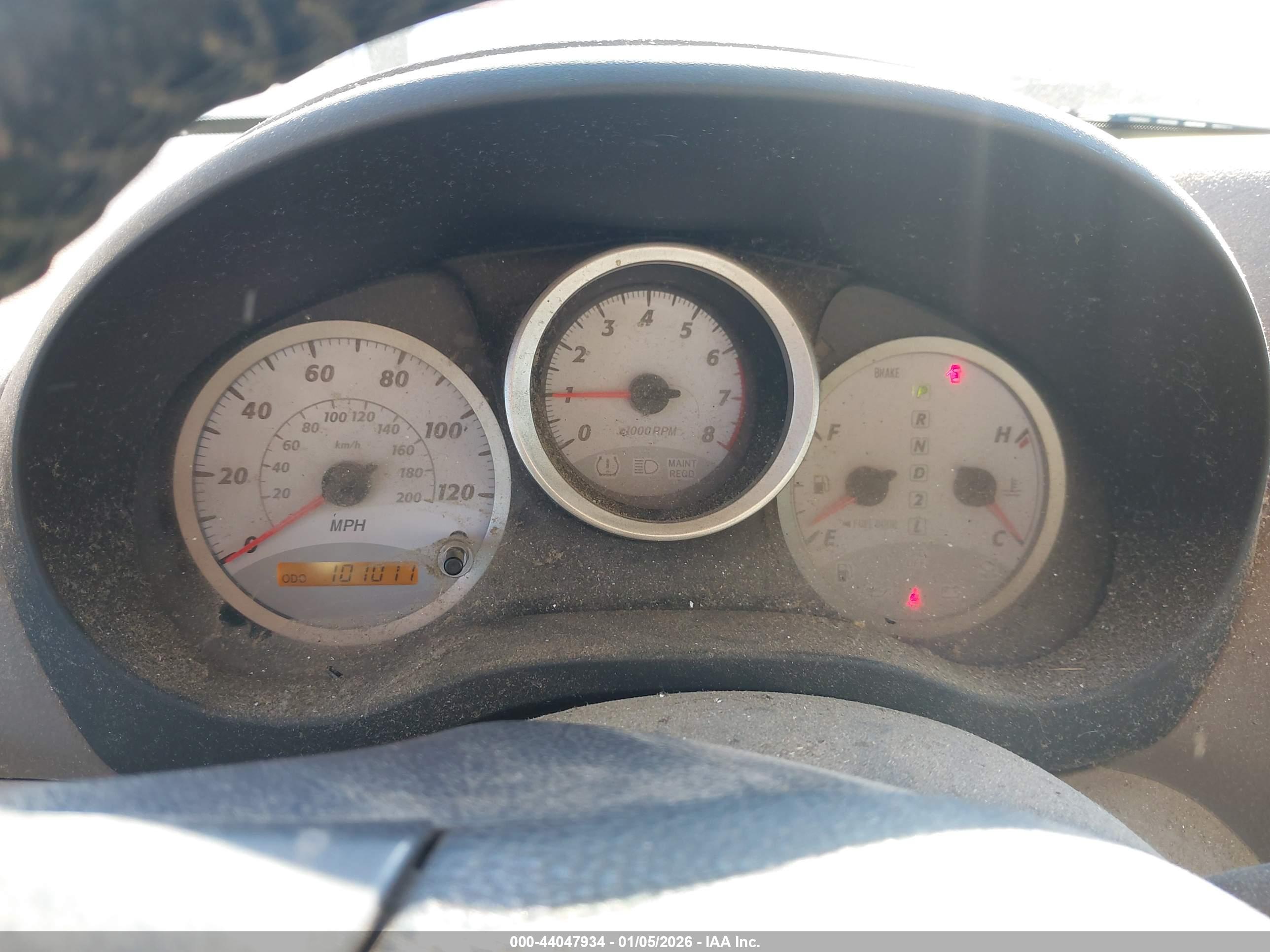TOYOTA RAV4 image 7