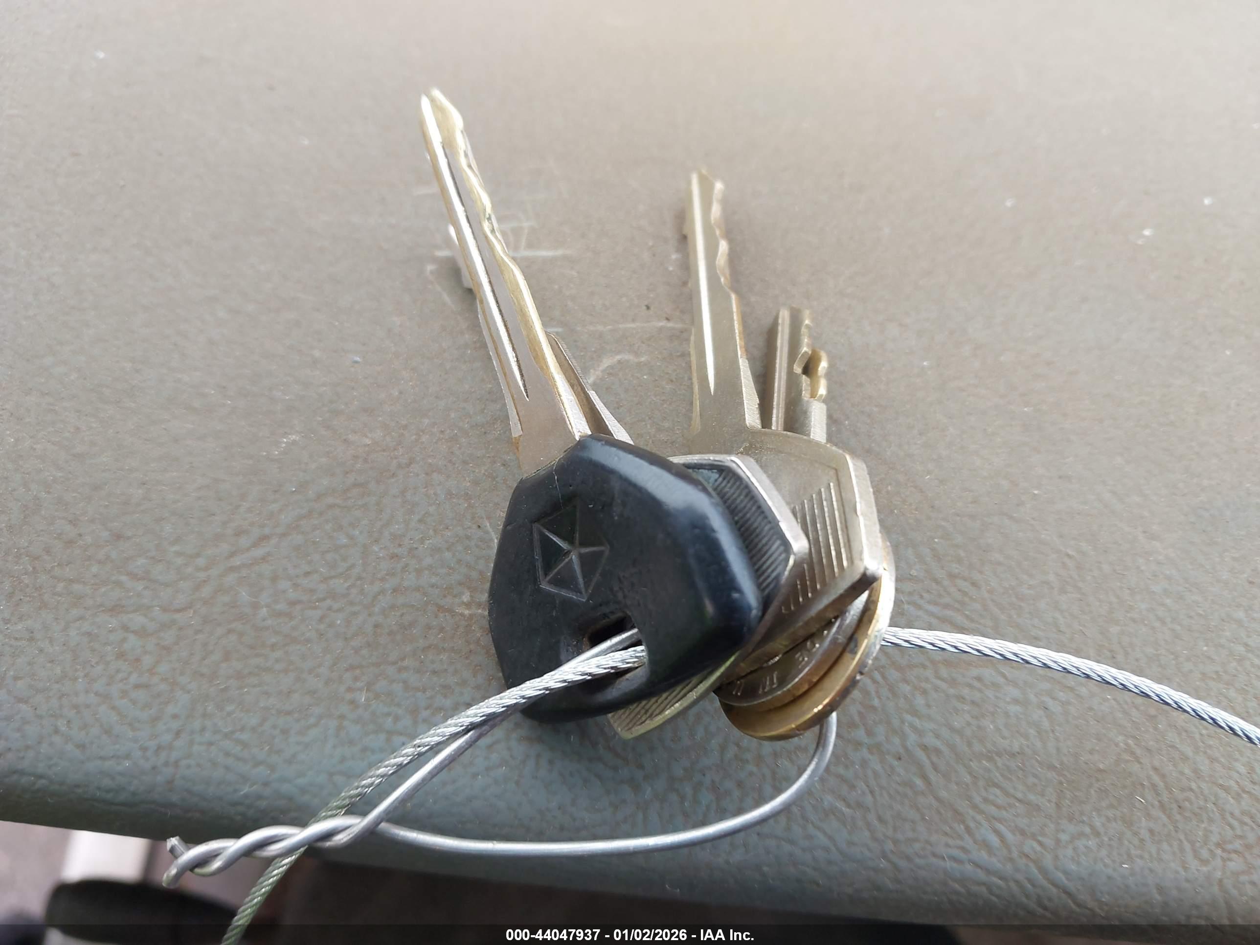 DODGE DAKOTA image 11
