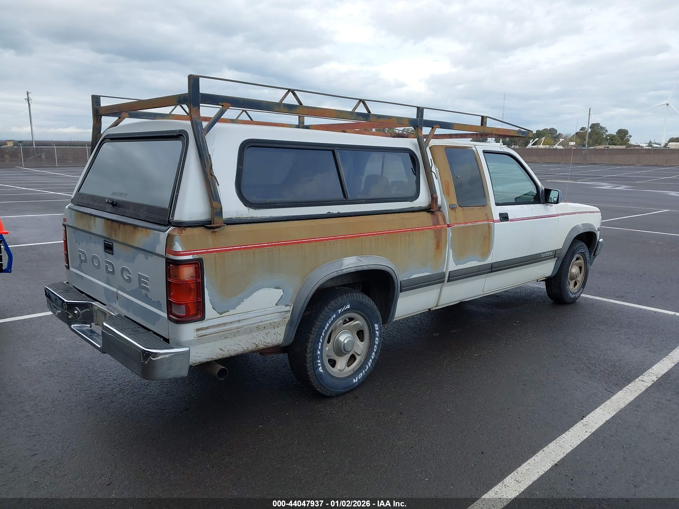 DODGE DAKOTA image 4