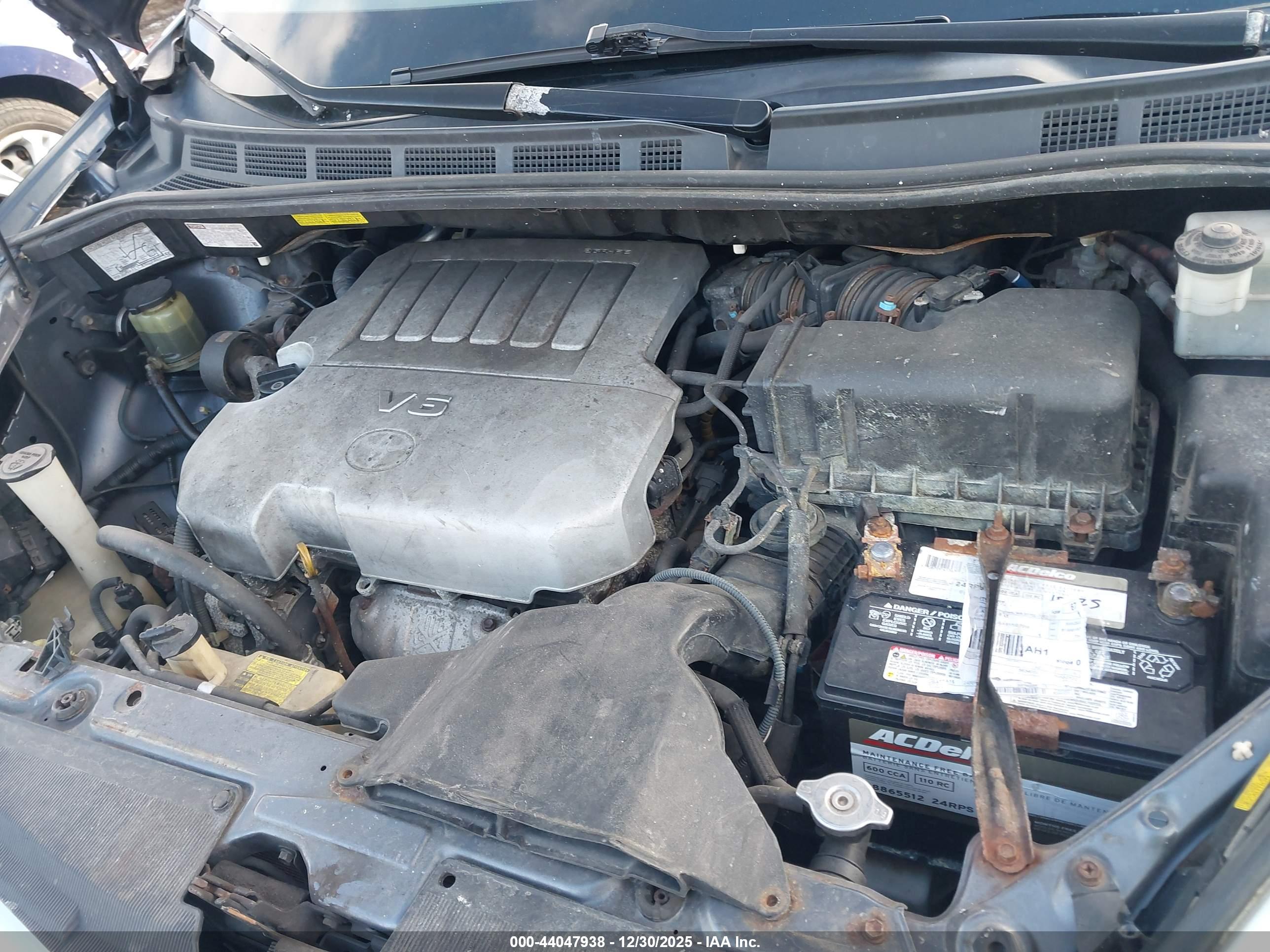 TOYOTA SIENNA image 10