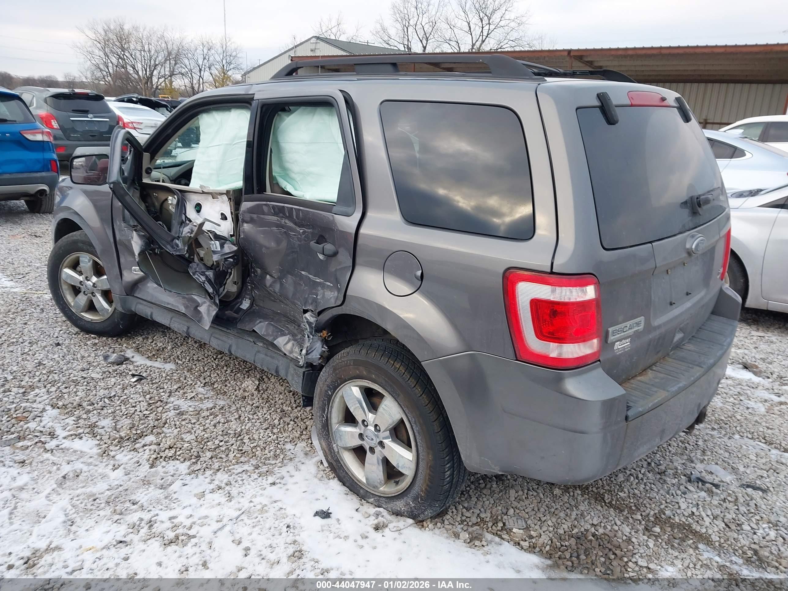 FORD ESCAPE image 3