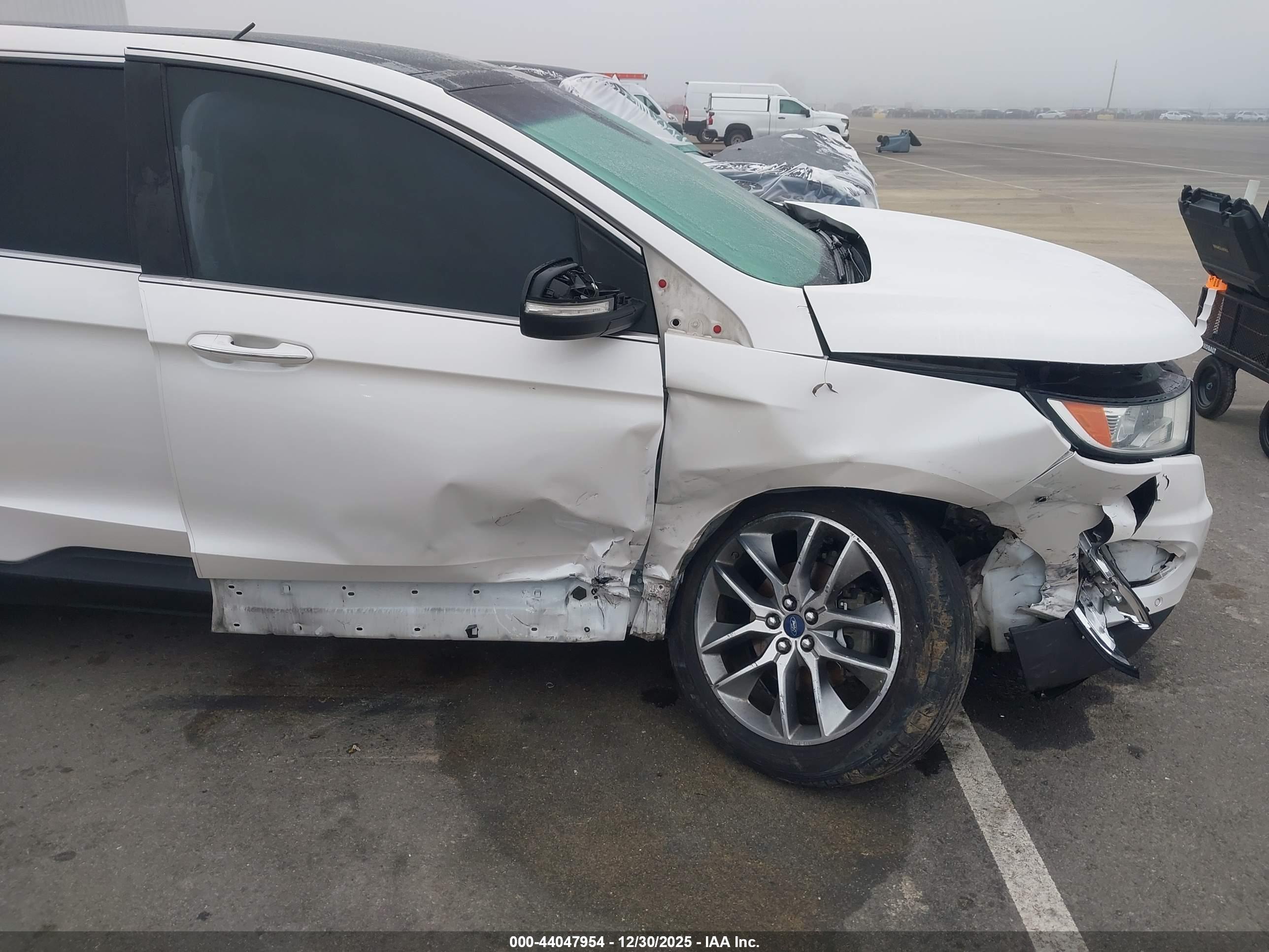 FORD EDGE image 6