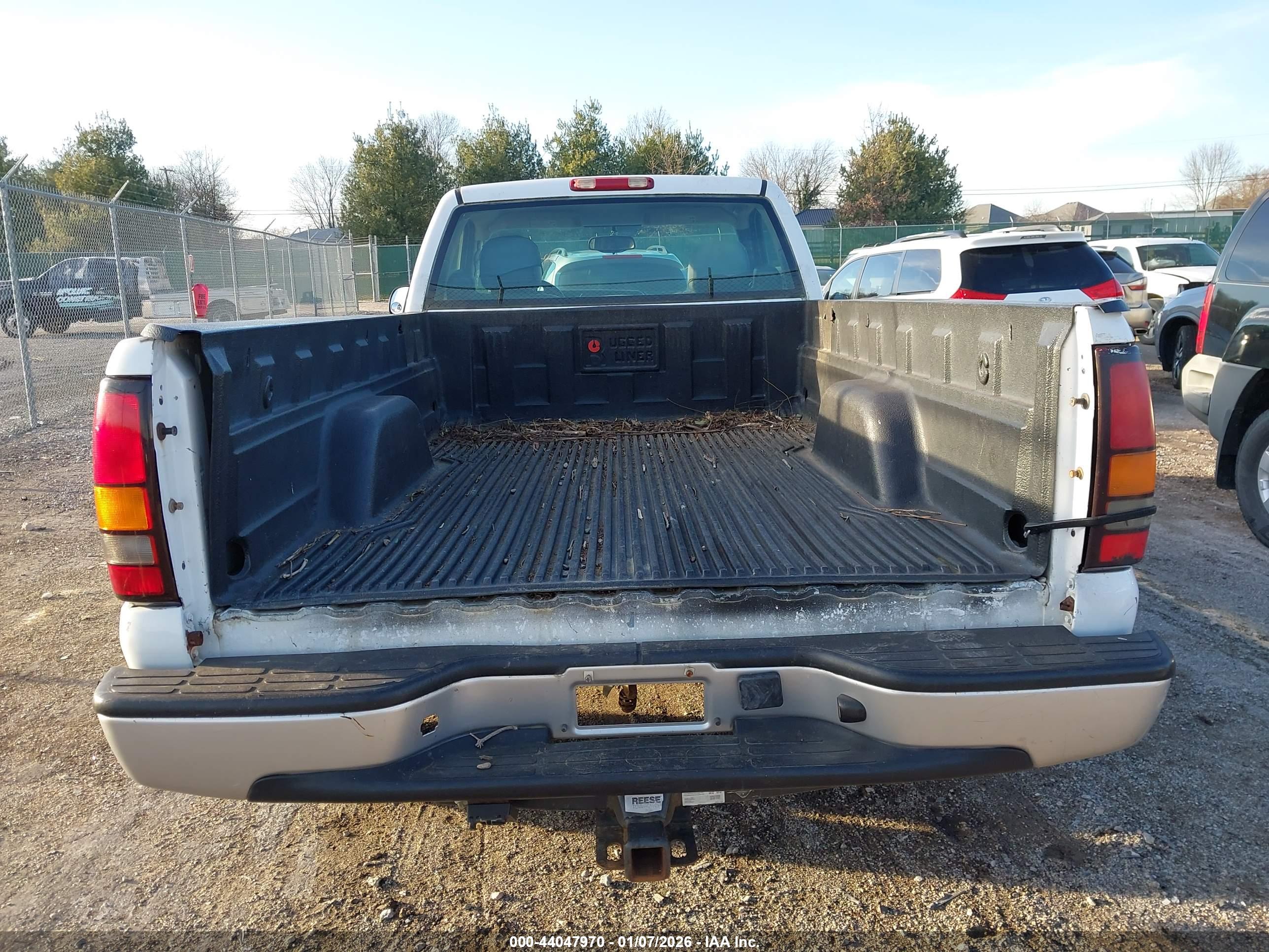 GMC SIERRA image 8