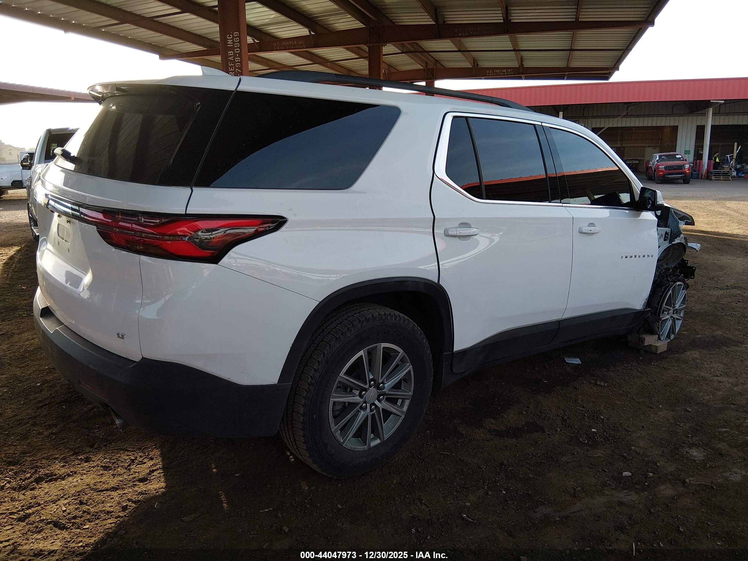 CHEVROLET TRAVERSE image 4