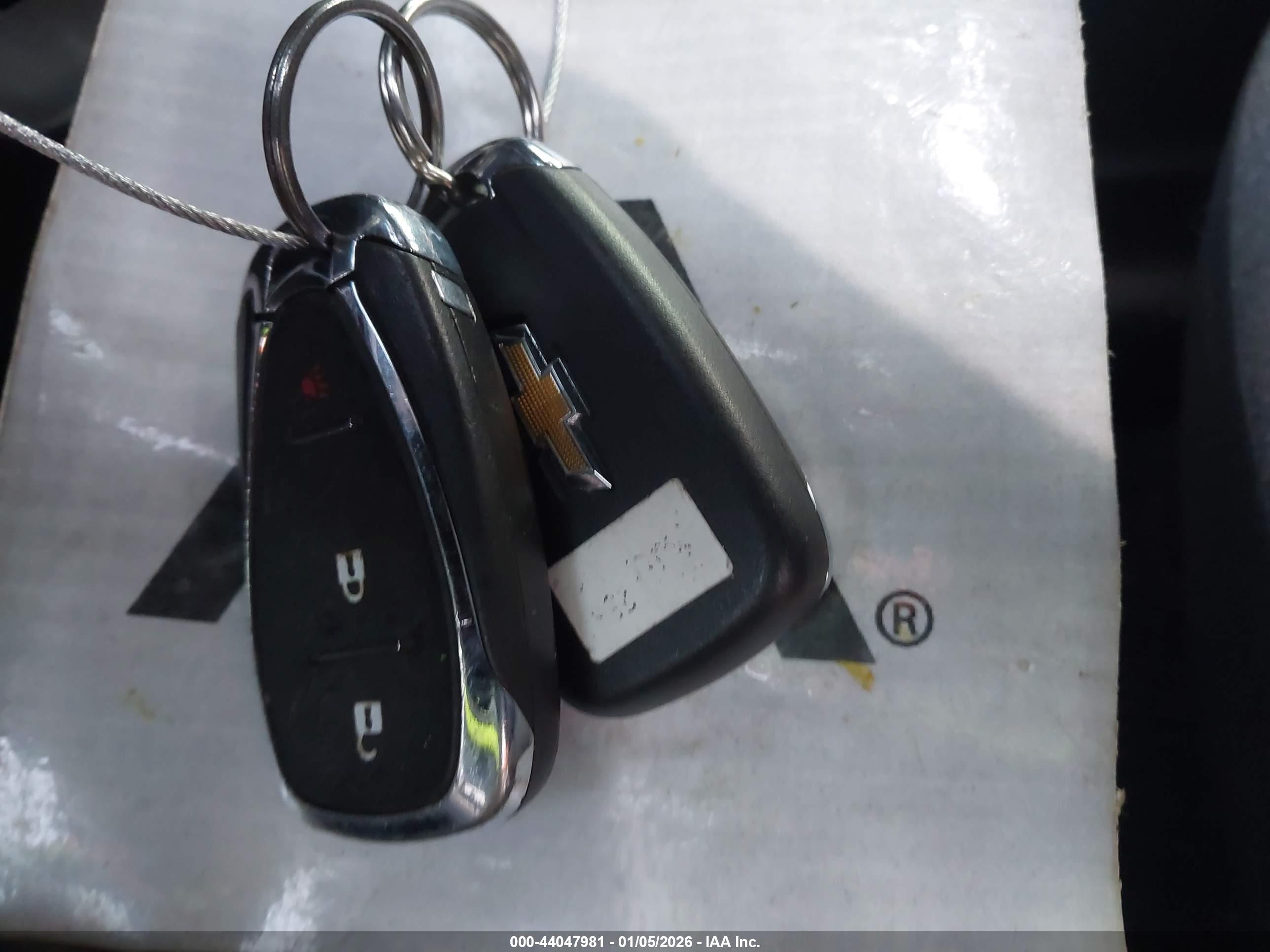 CHEVROLET EQUINOX image 11