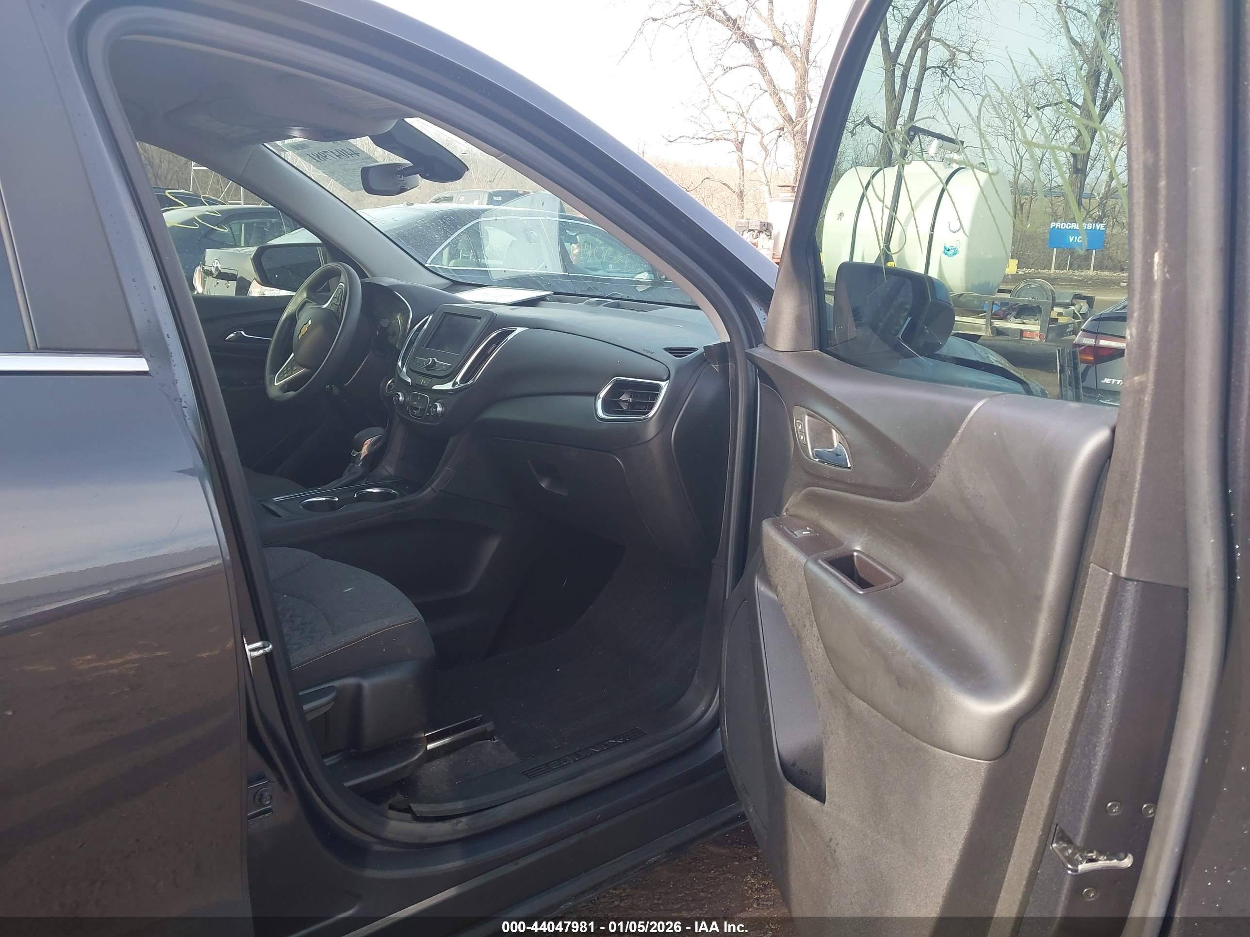 CHEVROLET EQUINOX image 5