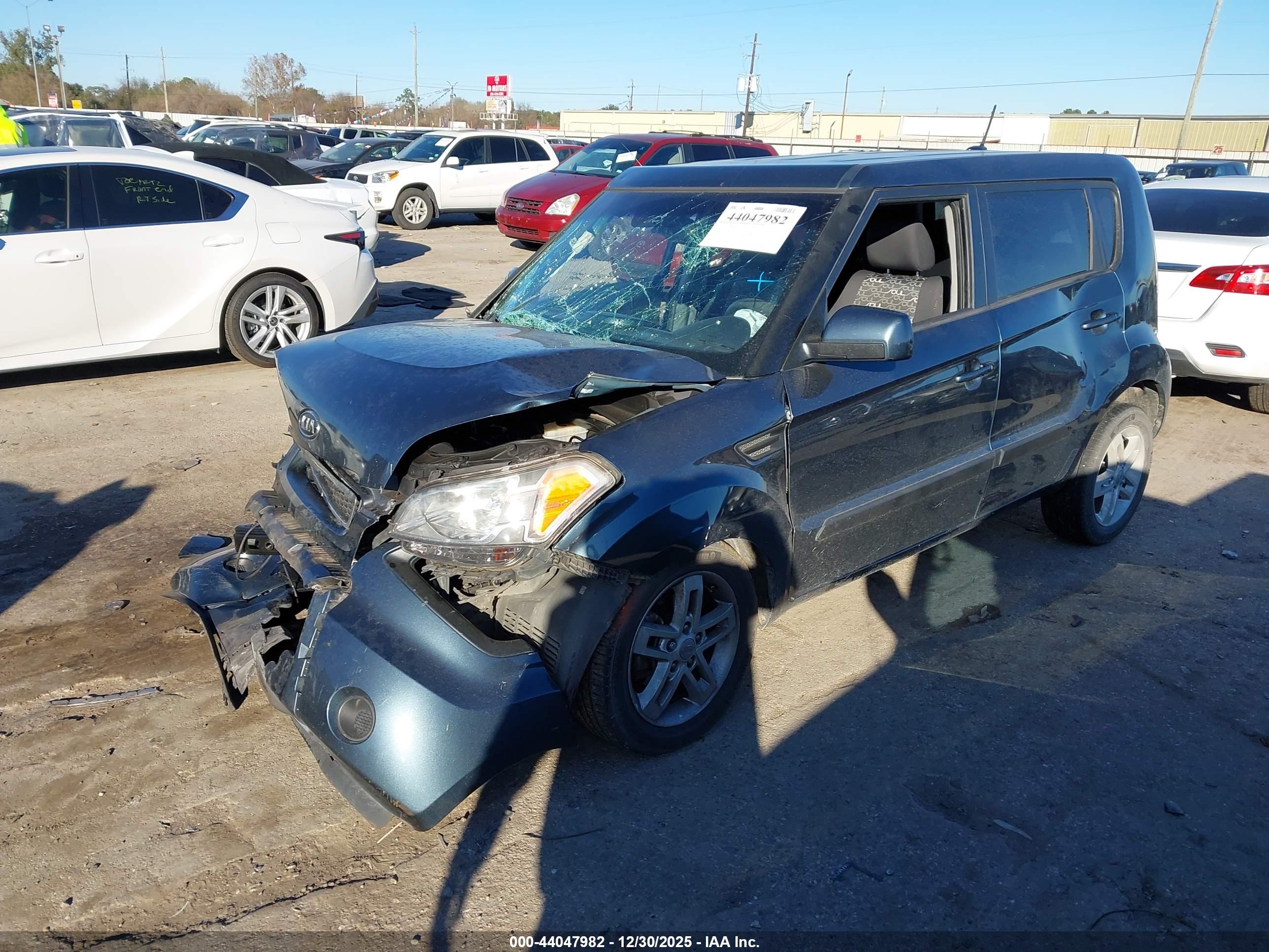 KIA SOUL image 2