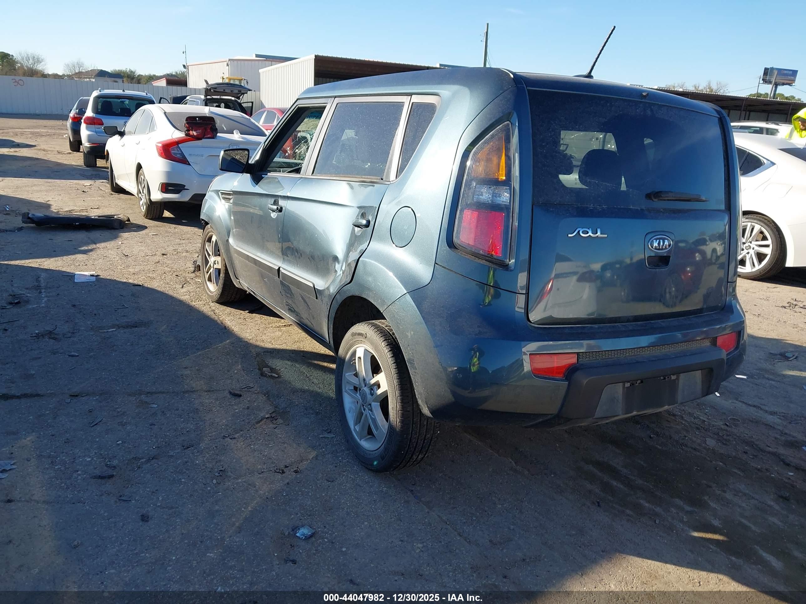 KIA SOUL image 3