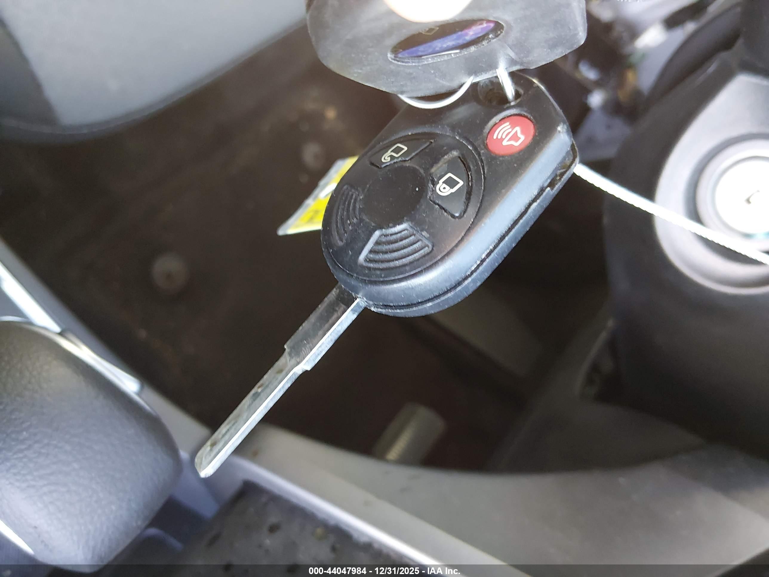 FORD ESCAPE image 11