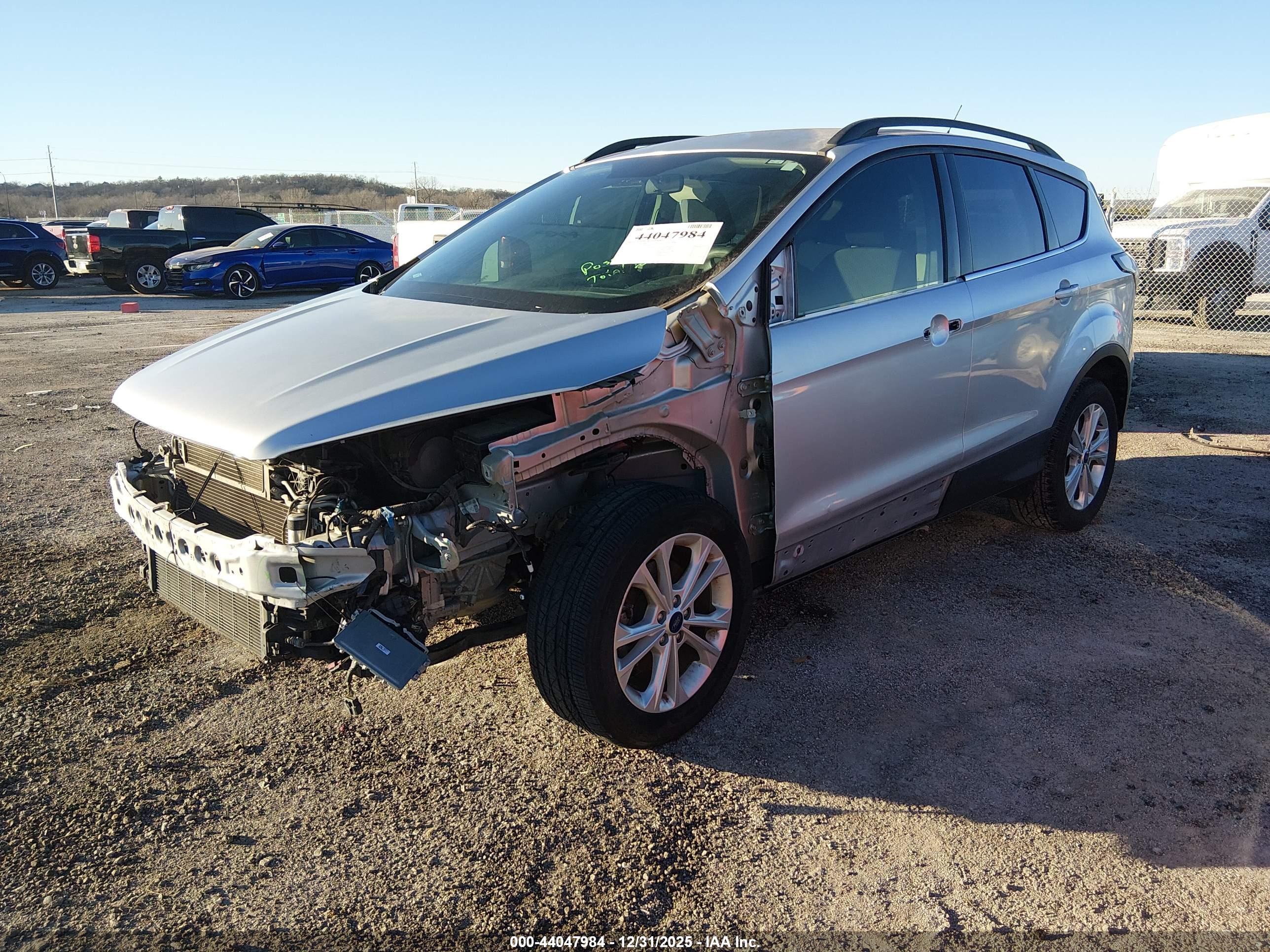 FORD ESCAPE image 2