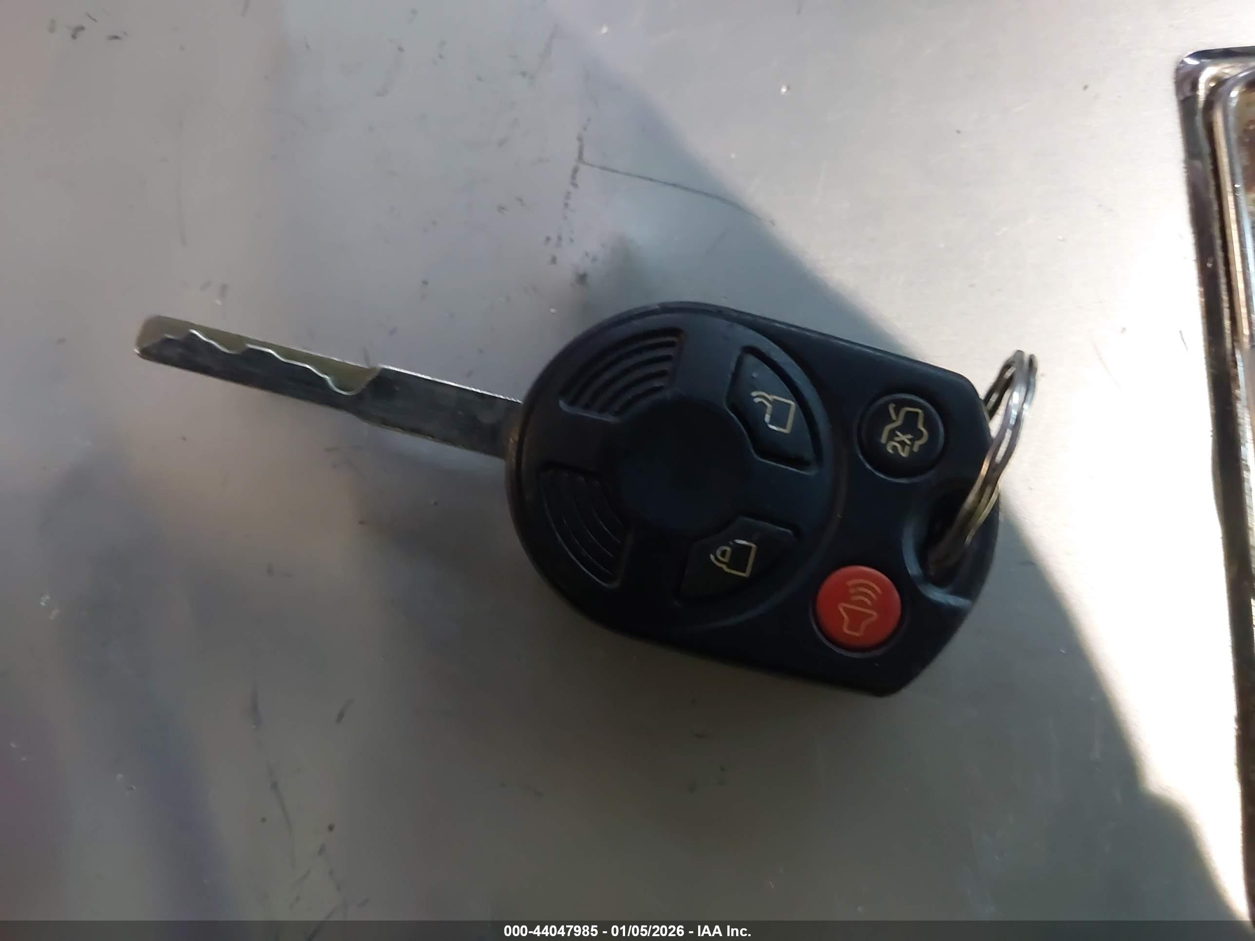 FORD ESCAPE image 11