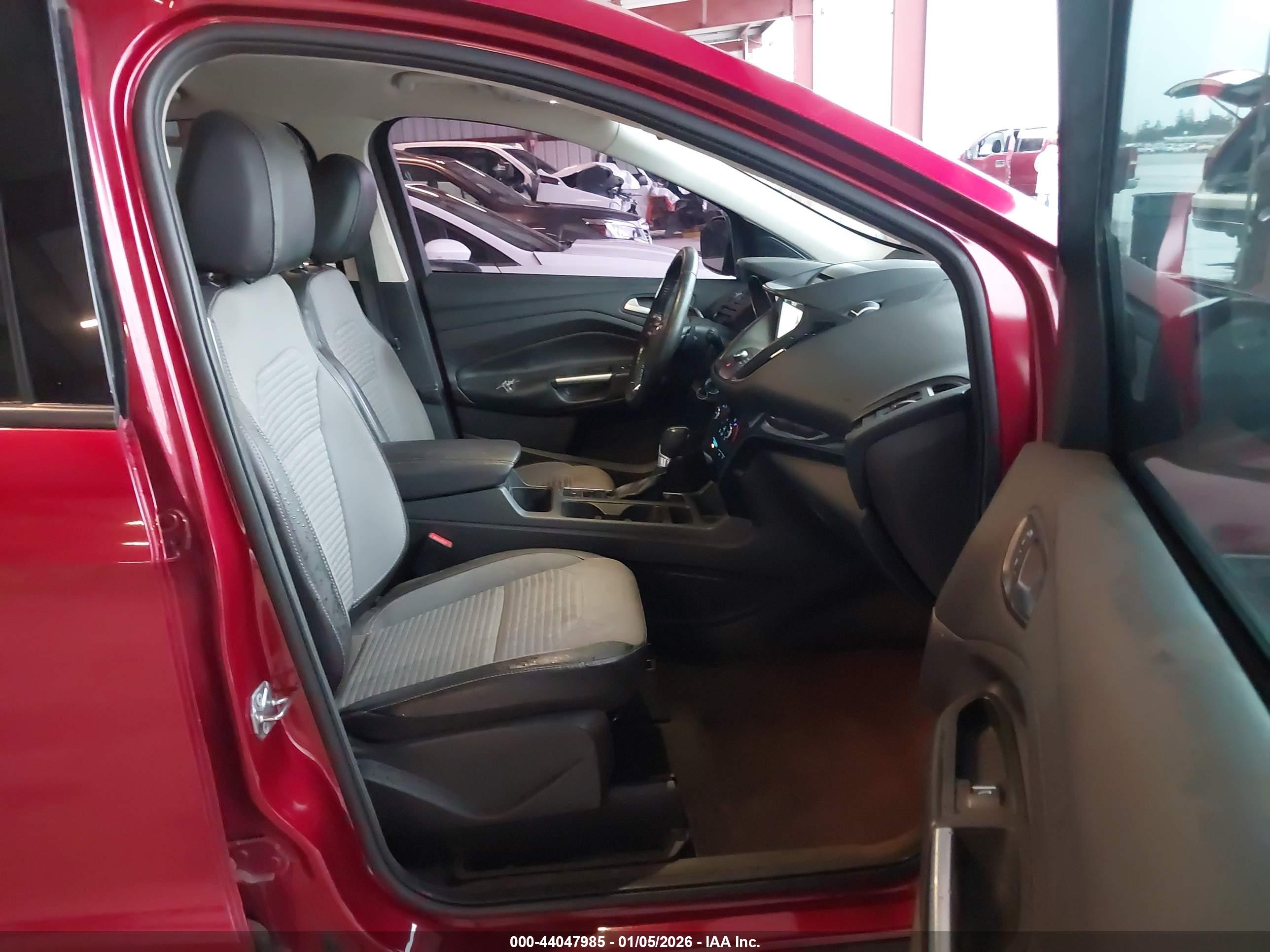 FORD ESCAPE image 5