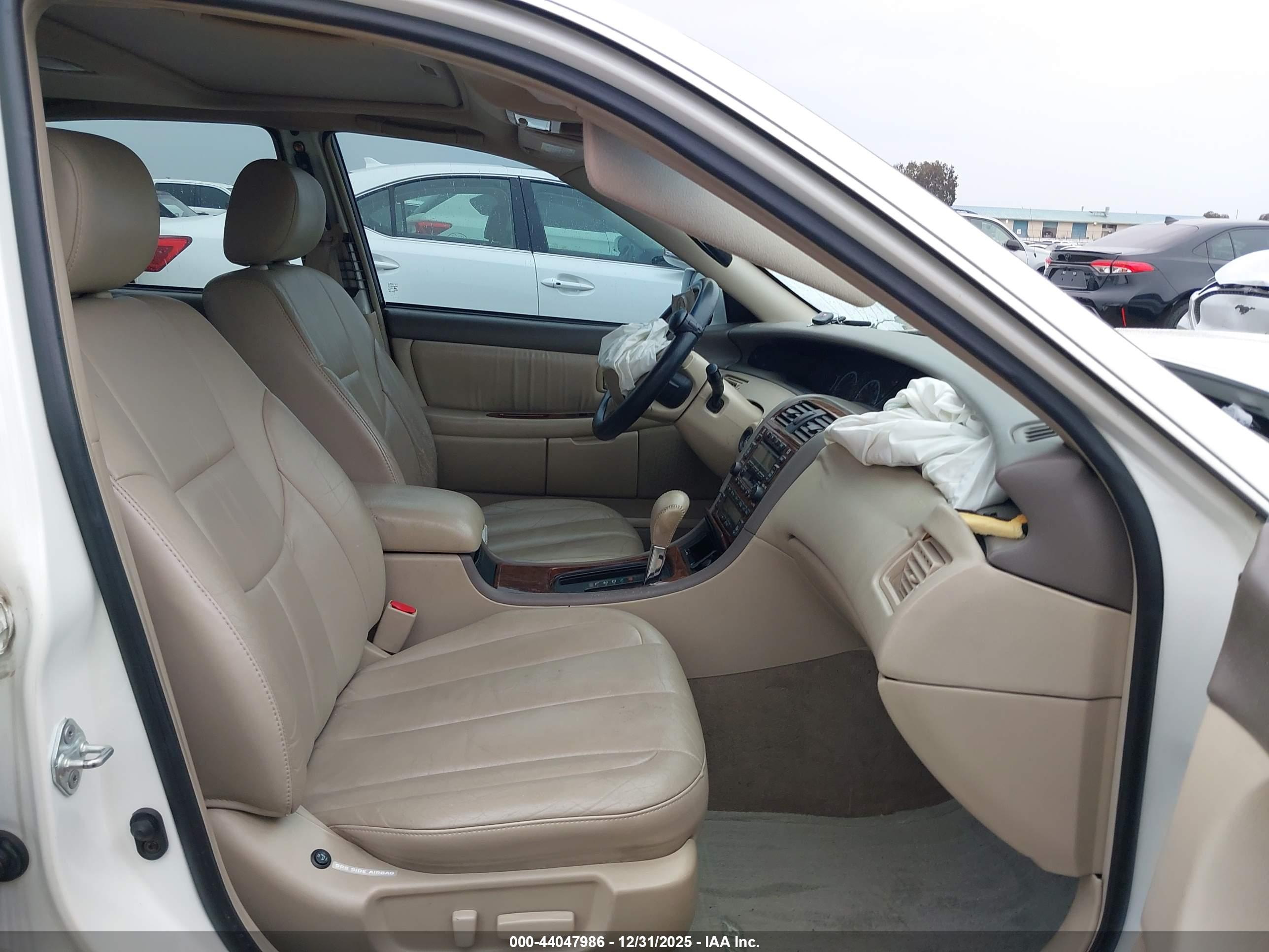 TOYOTA AVALON image 5