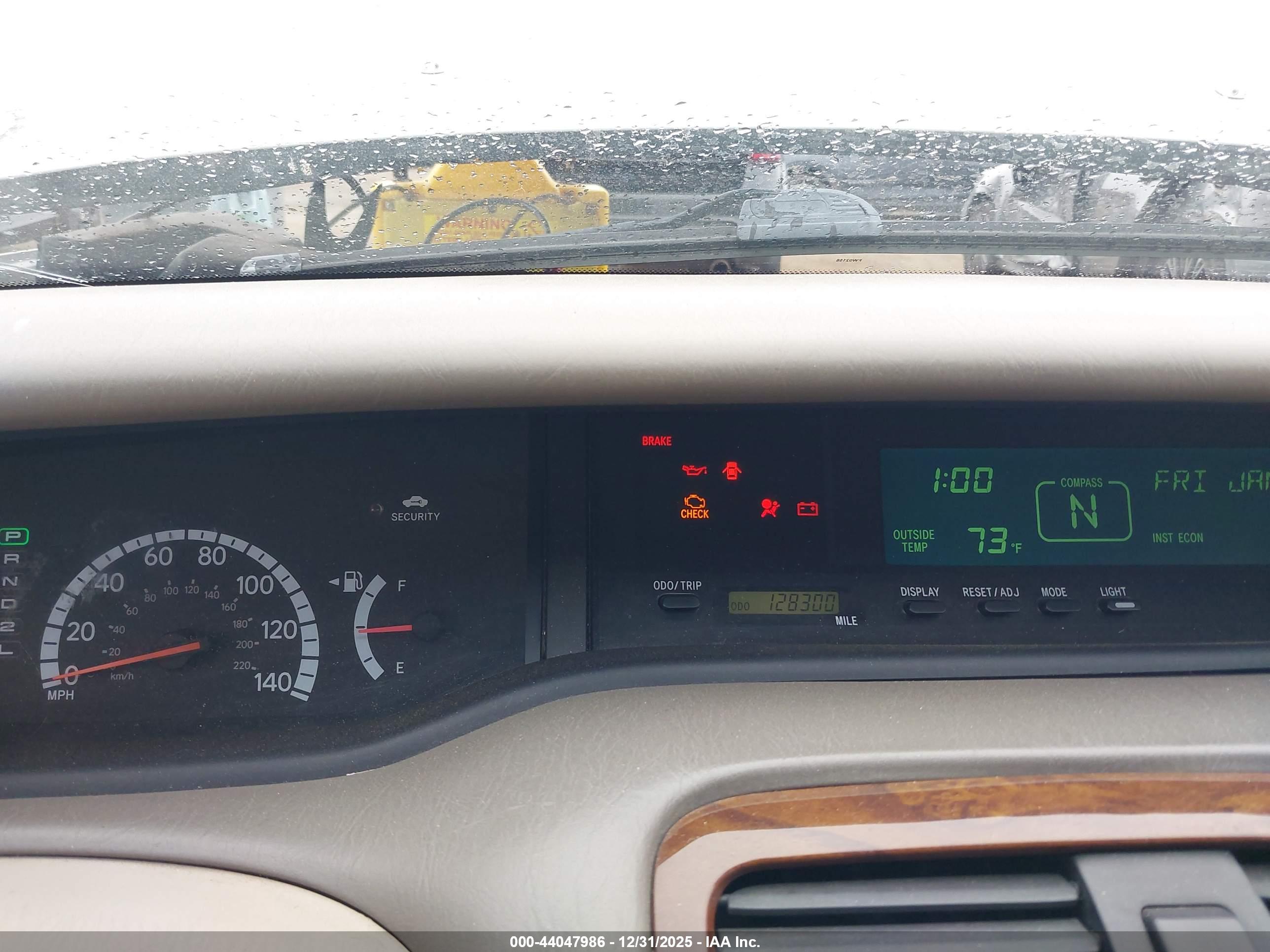 TOYOTA AVALON image 7
