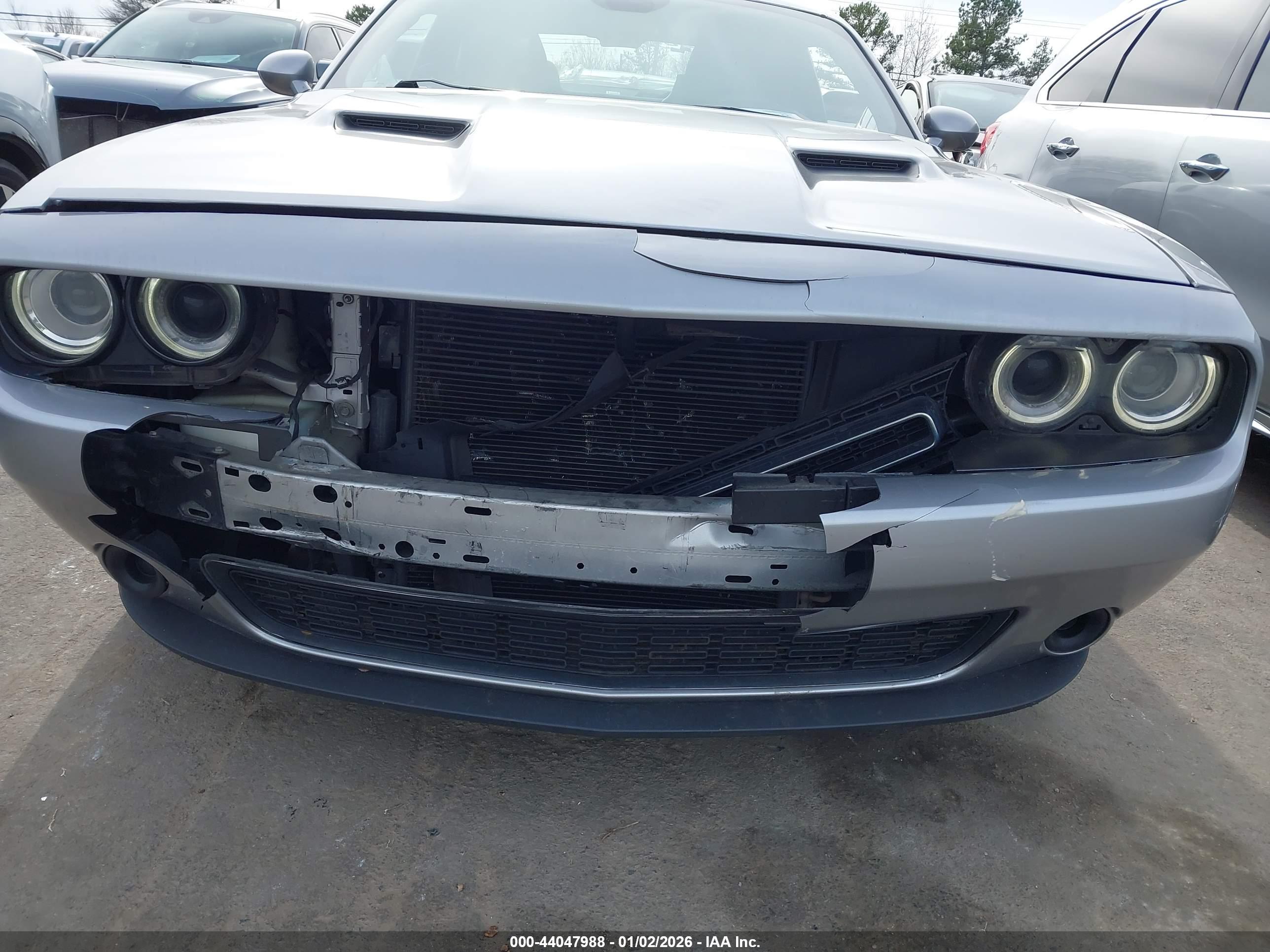 DODGE CHALLENGER image 6