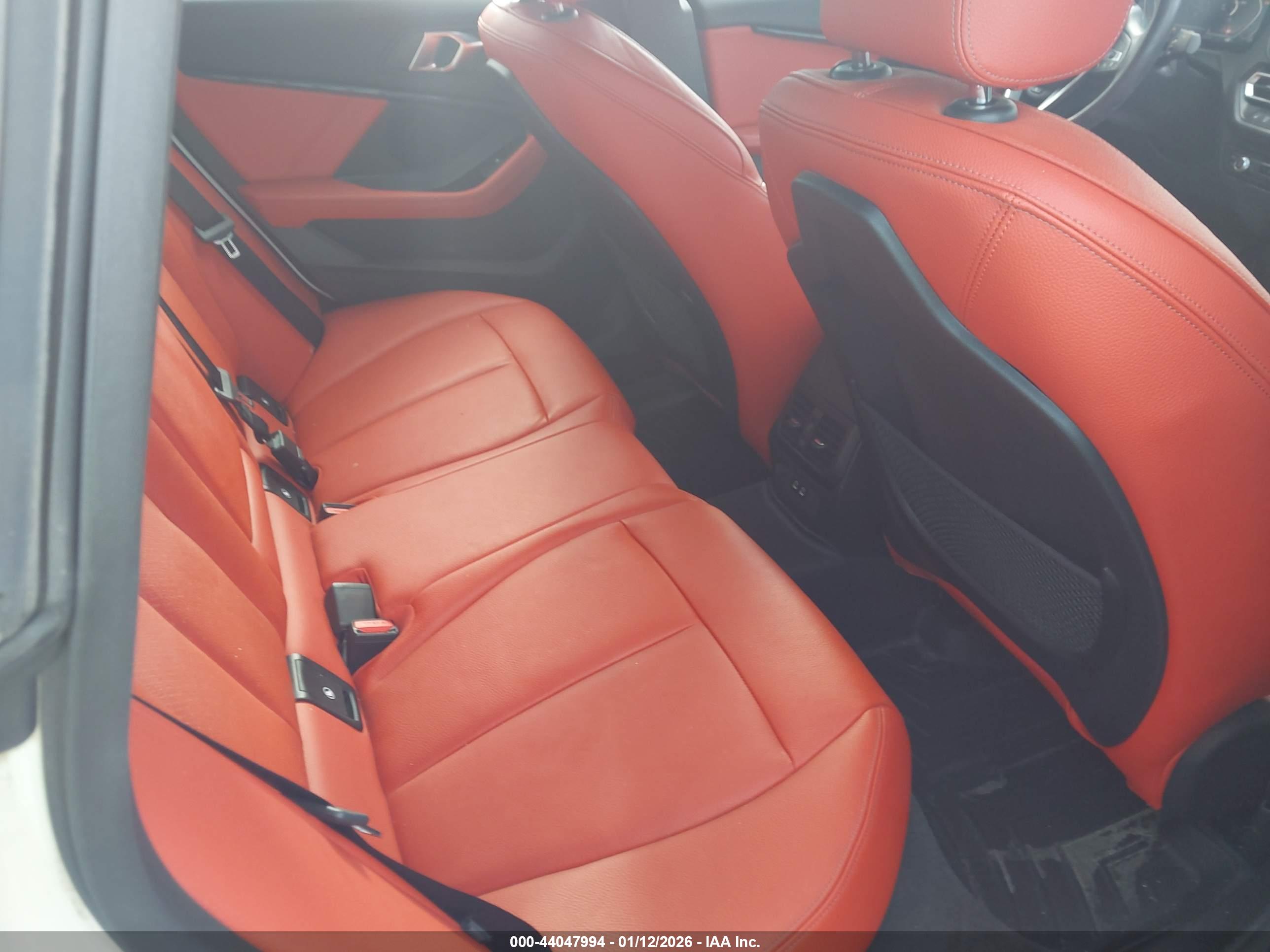 BMW 228 image 8