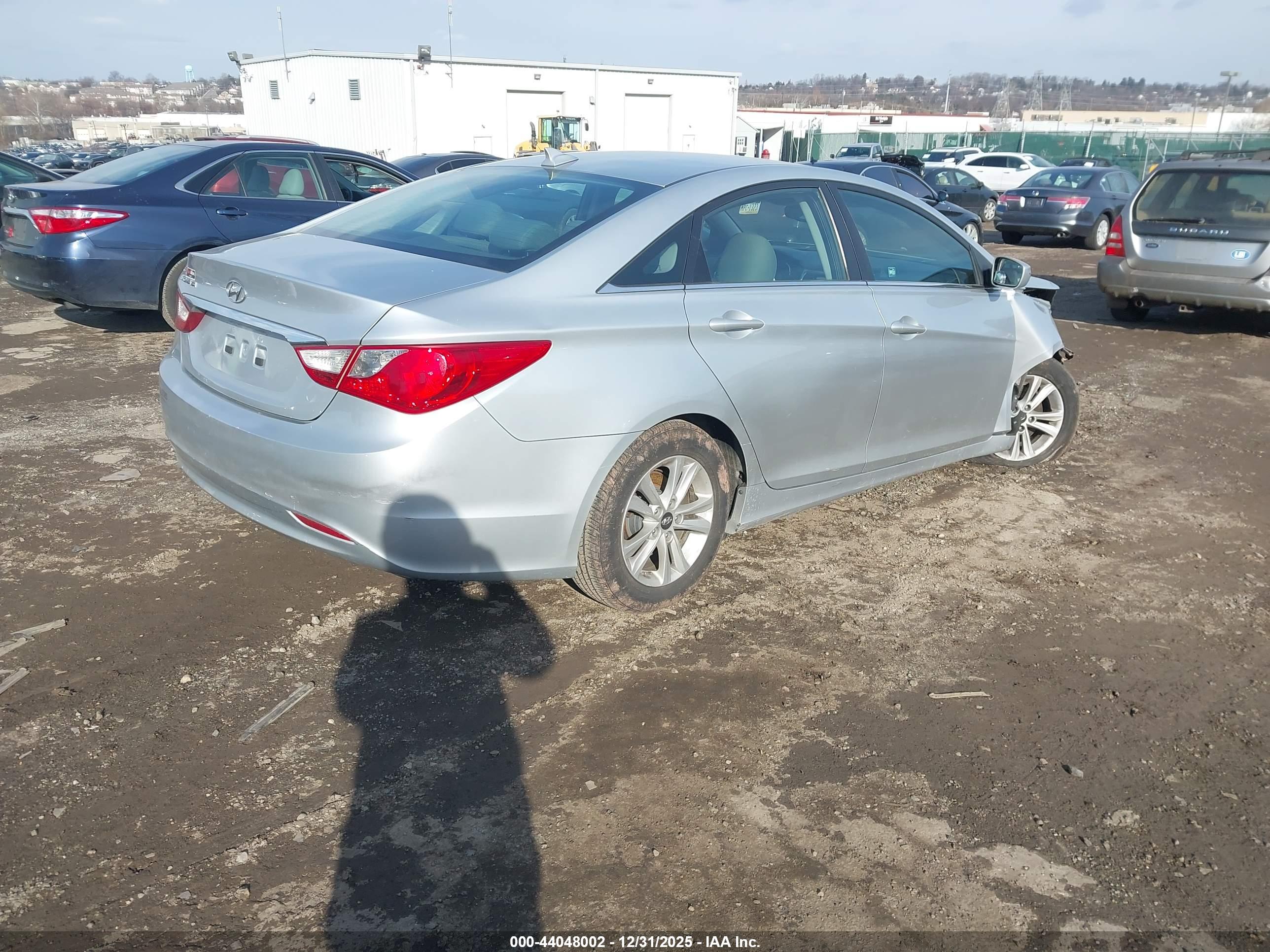 HYUNDAI SONATA image 4