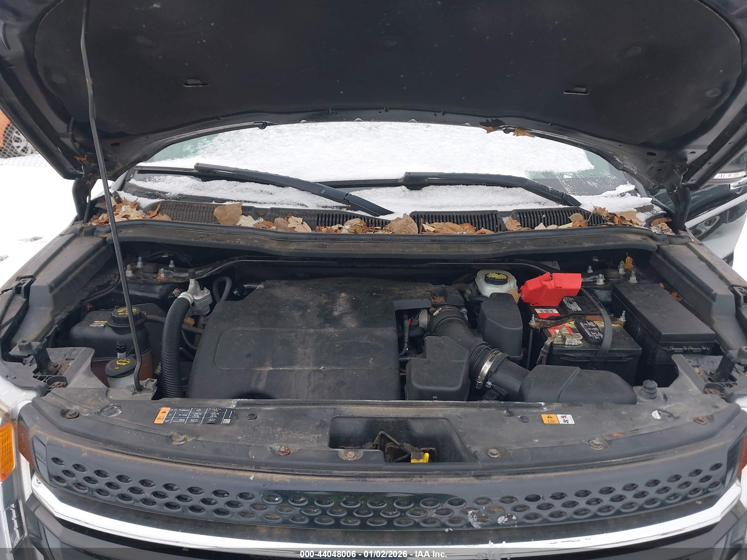 FORD EXPLORER image 10