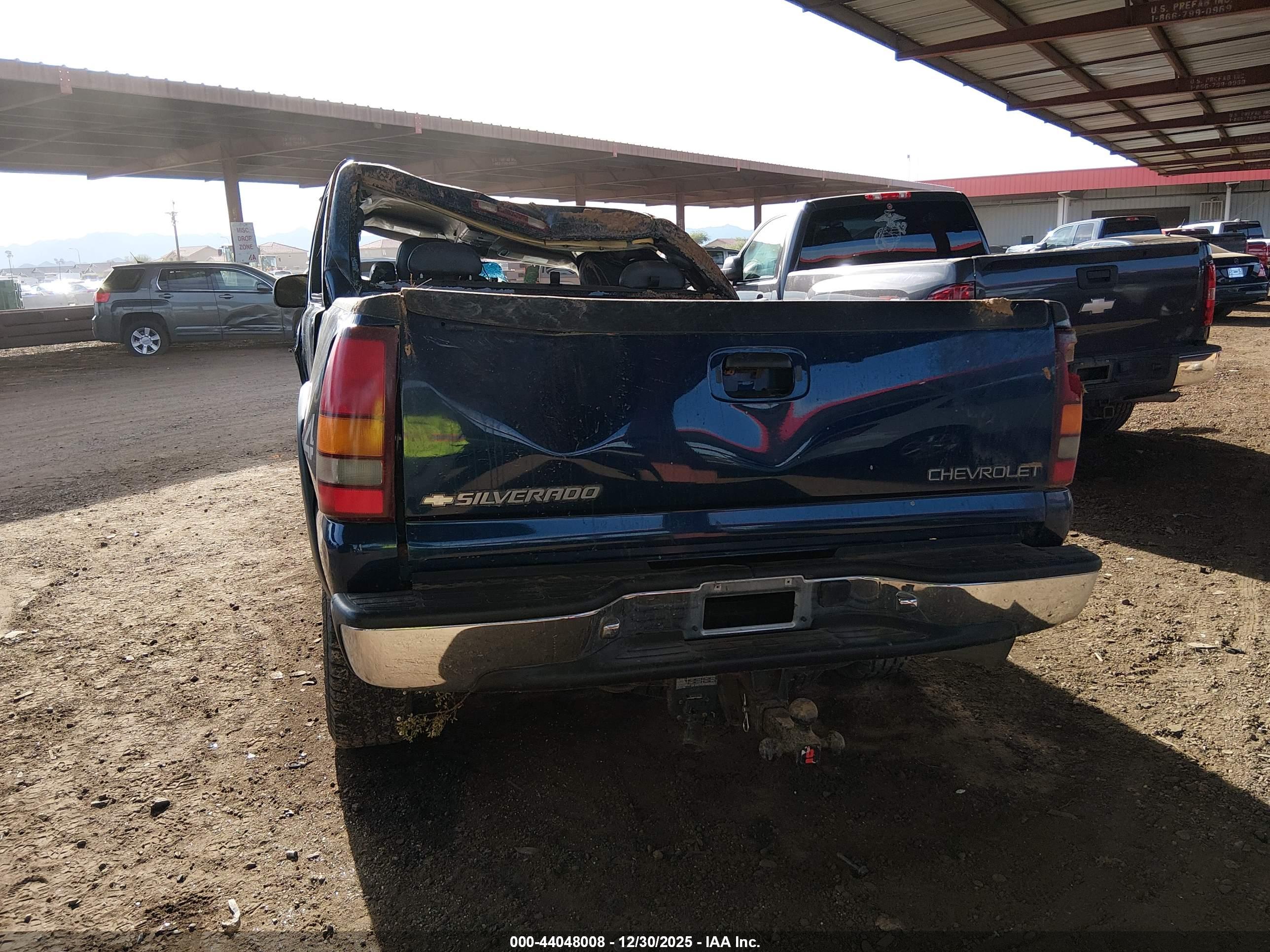 CHEVROLET SILVERADO image 6