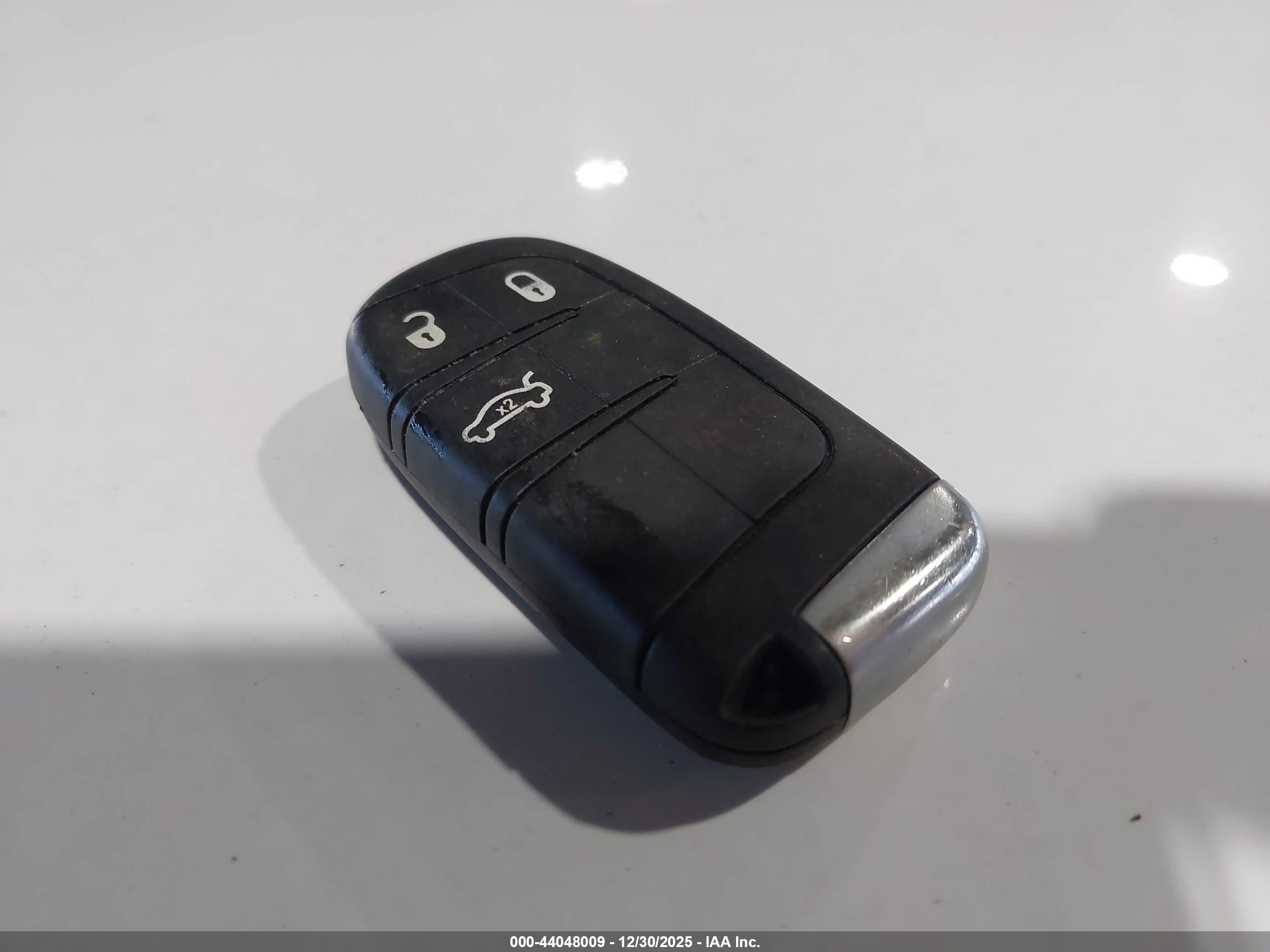 DODGE CHALLENGER image 11