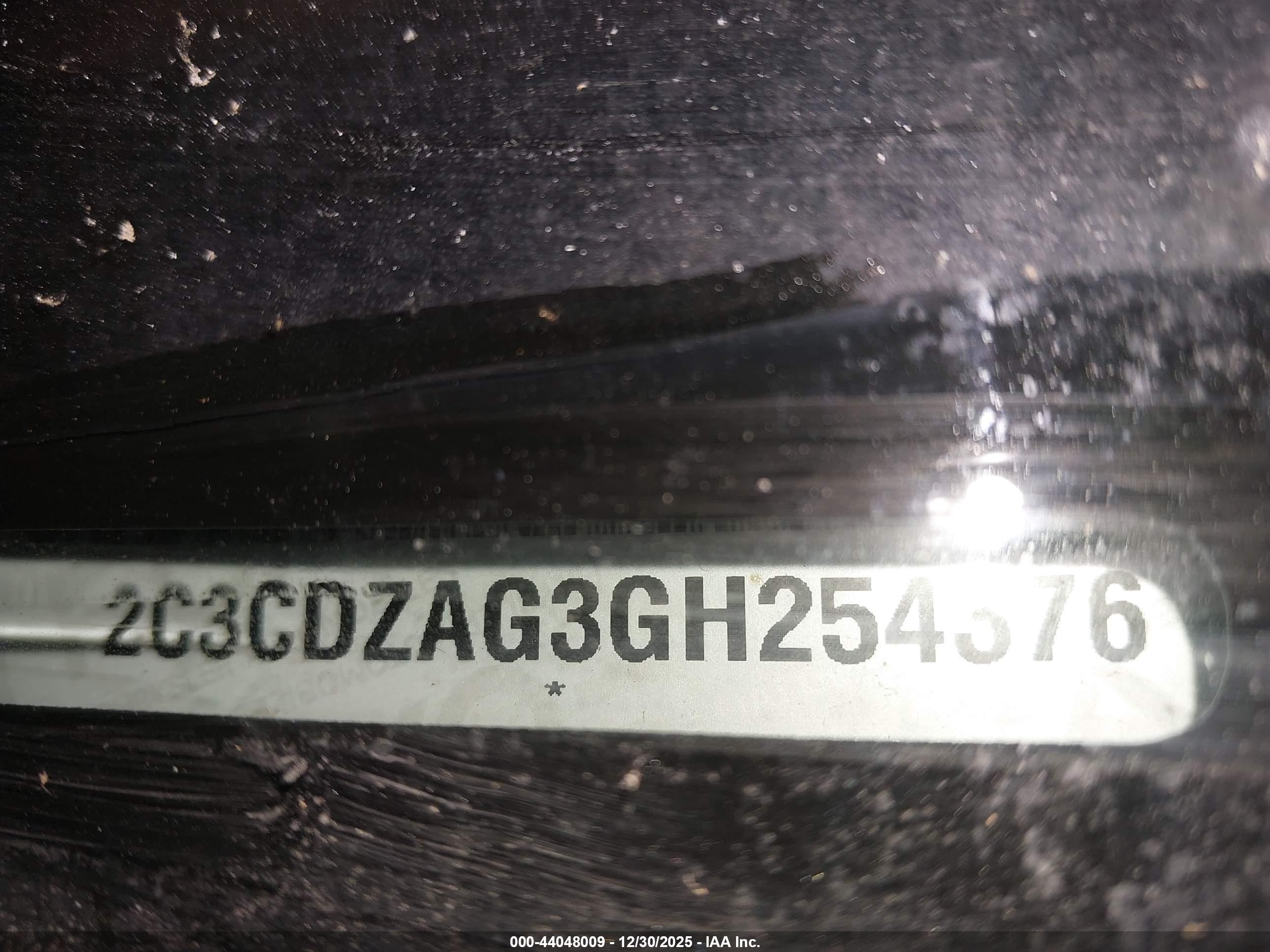 DODGE CHALLENGER image 9