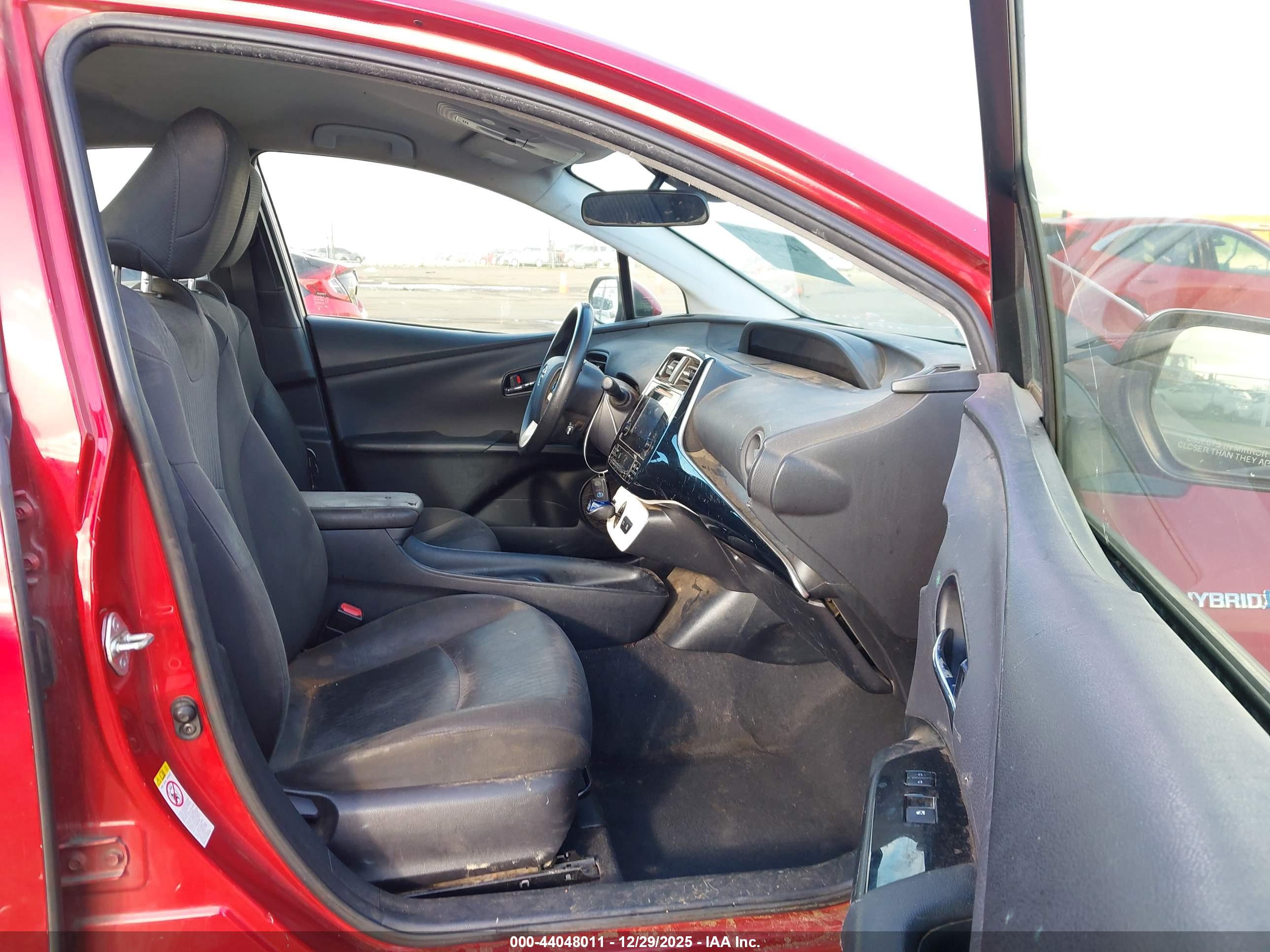 TOYOTA PRIUS image 5