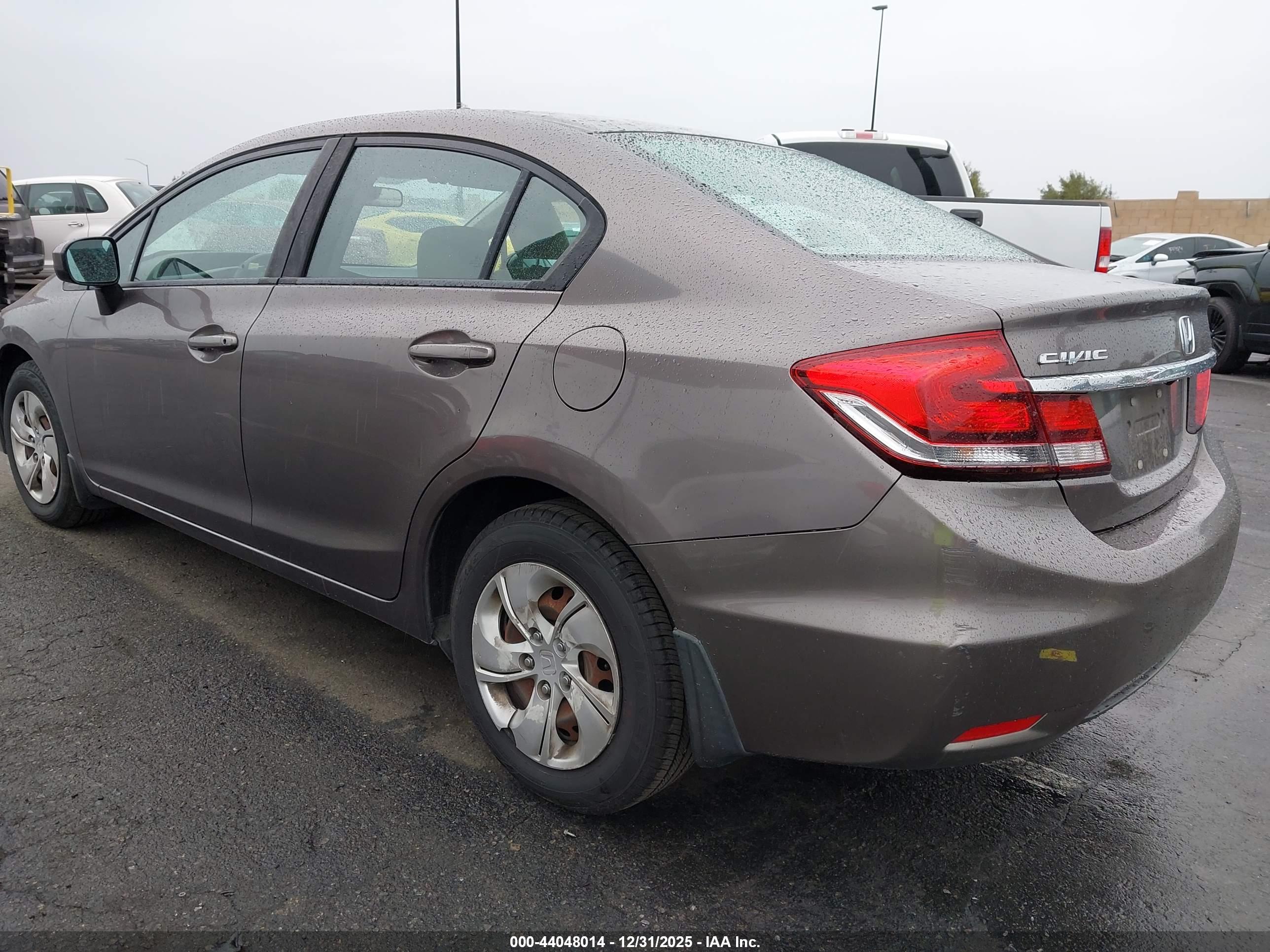 HONDA CIVIC image 3